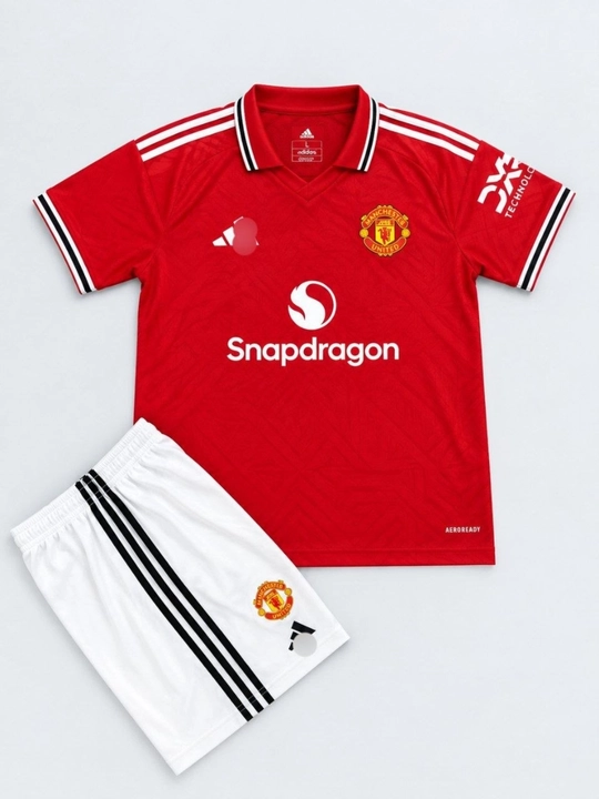 Футбольная форма Manchester United и Arsenal