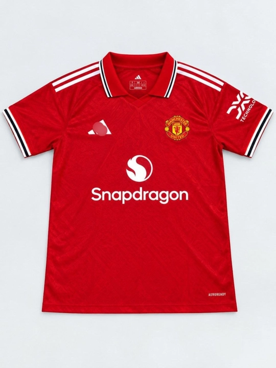 Футбольная форма Manchester United и Arsenal
