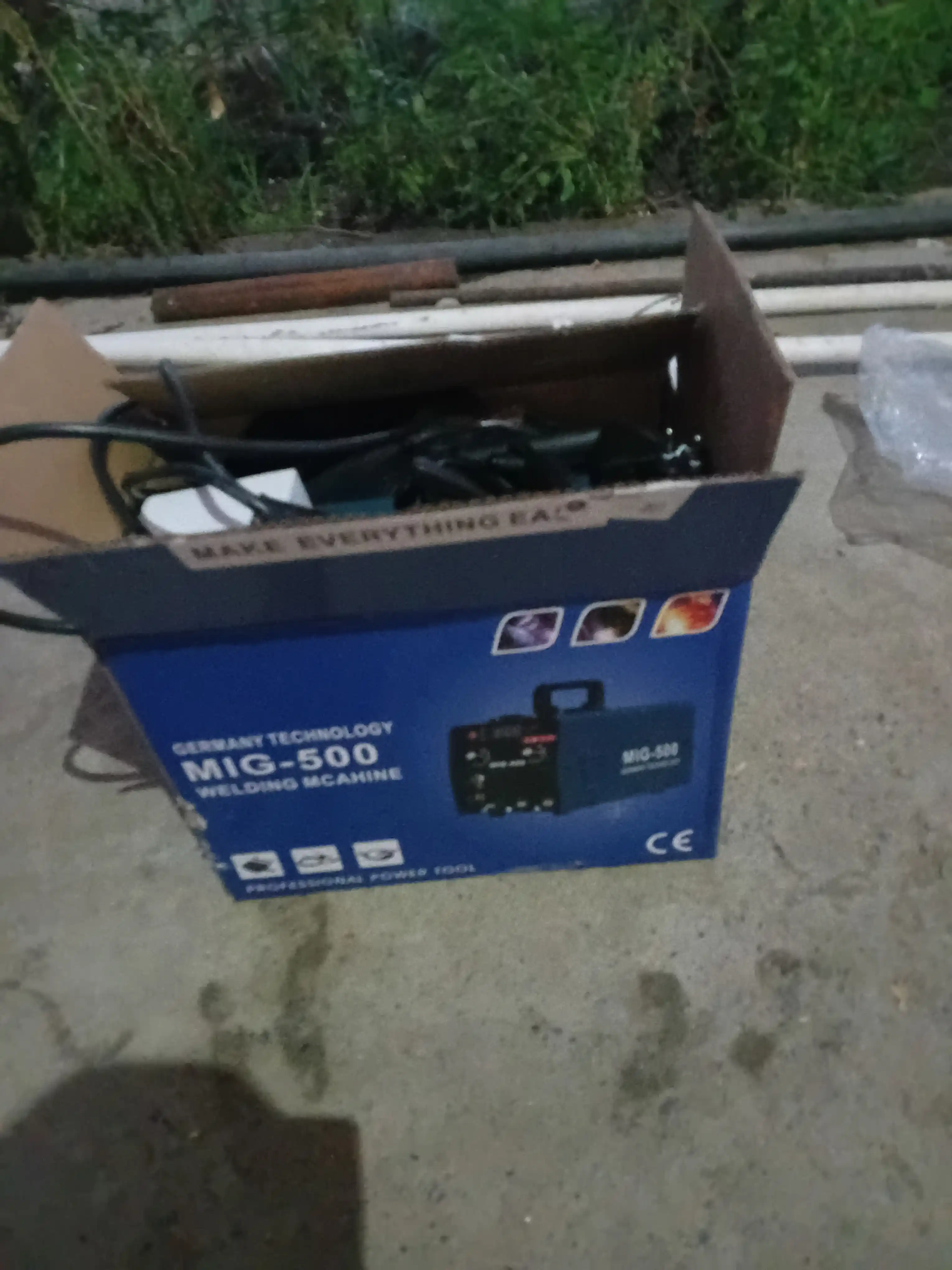 Payvandlash mashinasi, yarim avtomatik, gazsiz, MIG-500, invertor