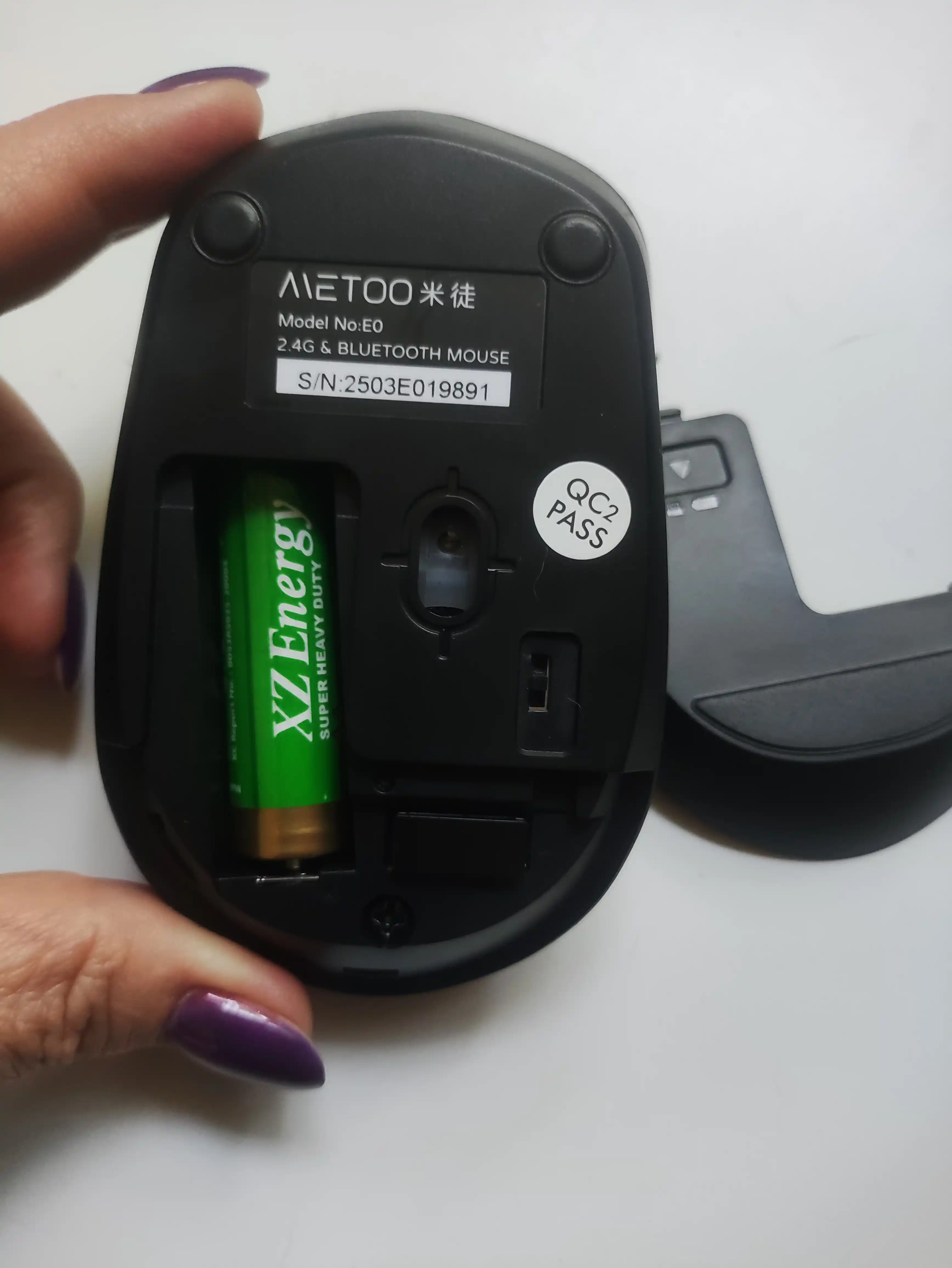 Sichqoncha simsiz va ovozsiz  2.4G va Bluetooth Metoo E0