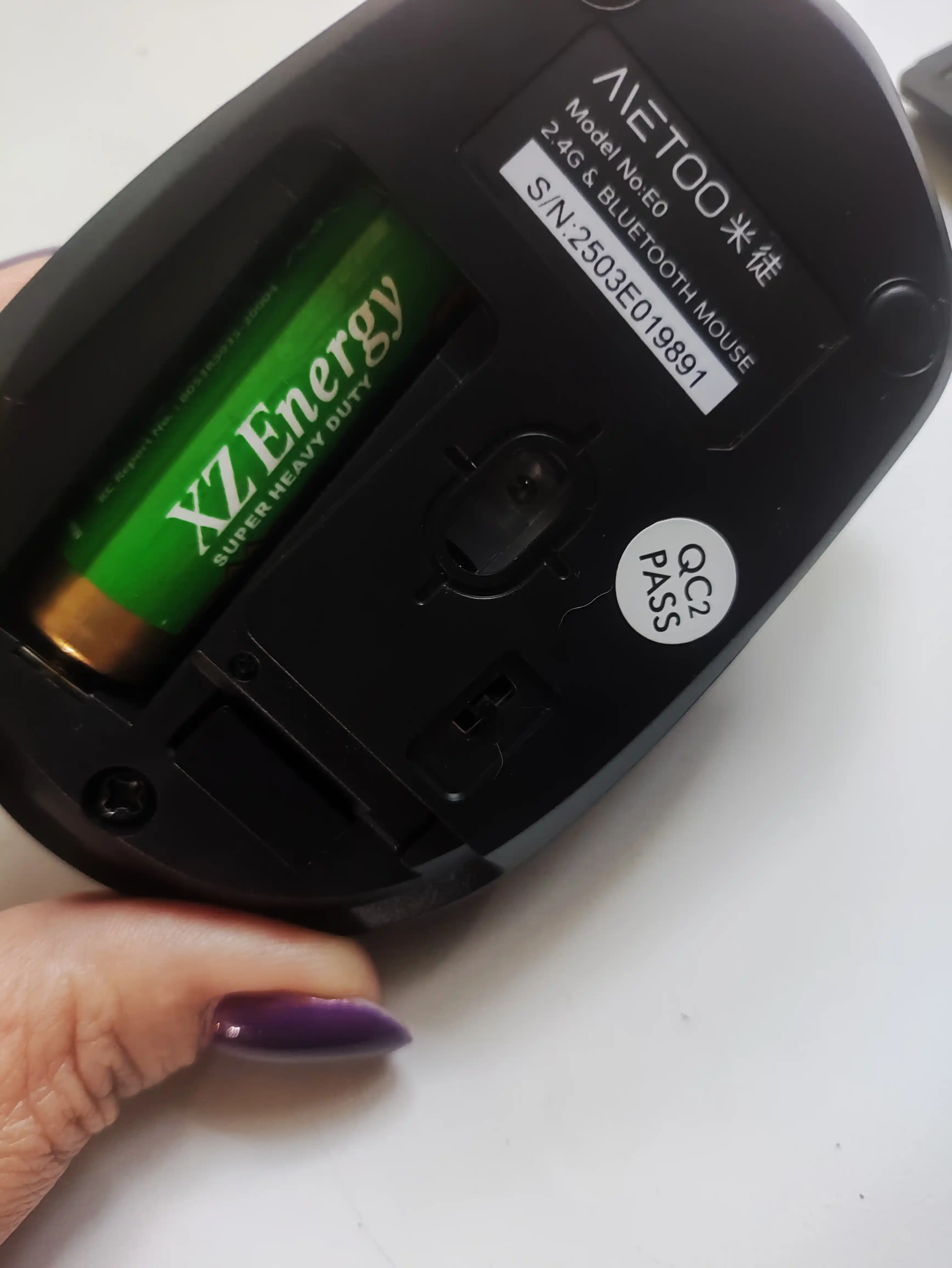 Sichqoncha simsiz va ovozsiz  2.4G va Bluetooth Metoo E0