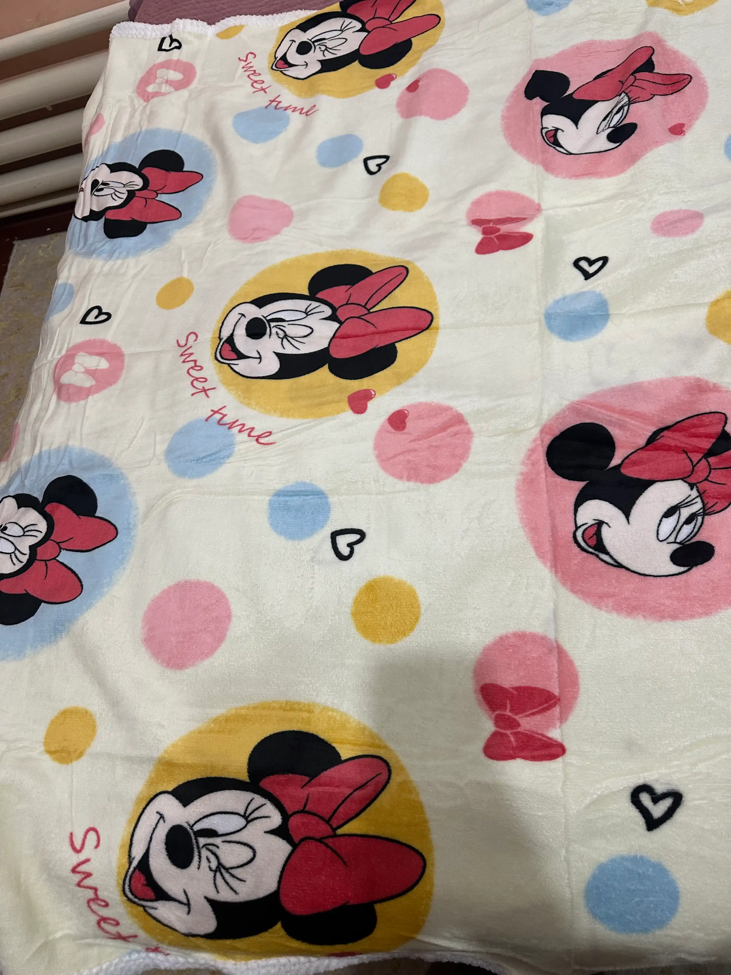 Momiq pled Mickey Mouse 160×220 sm, ikki tomonlama, yumshoq va issiq