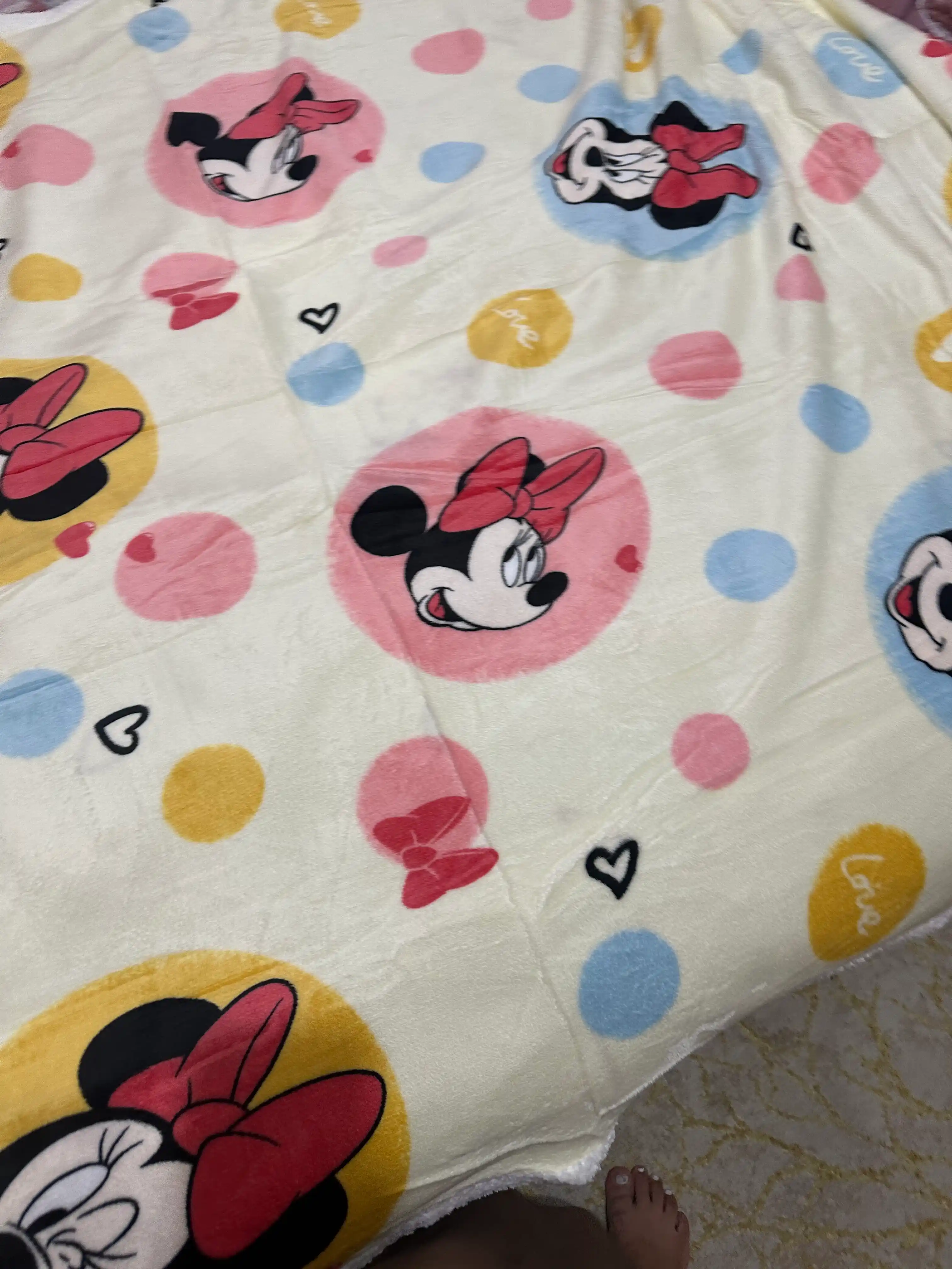 Momiq pled Mickey Mouse 160×220 sm, ikki tomonlama, yumshoq va issiq