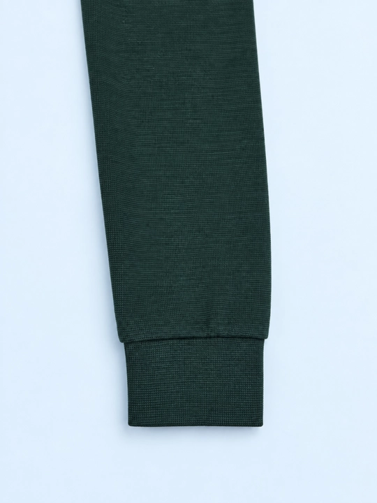 Erkaklar o‘rta qalinlikdagi yoqali sviteri, premium casual trikotaj jemper