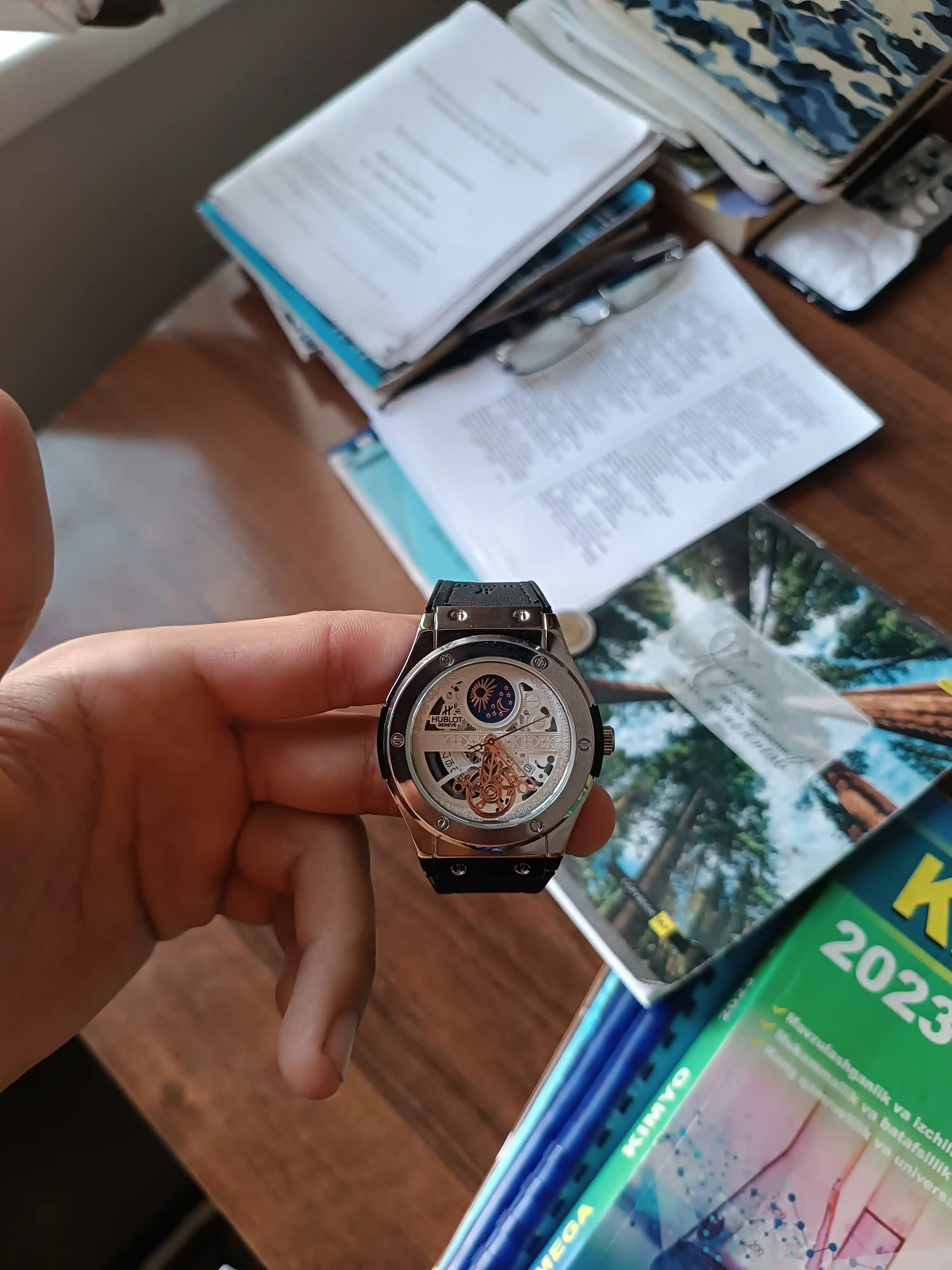 Мужские наручные часы Hublot, кварцевый механизм с индикатором даты