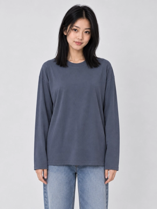 Ayollar uchun oversize longsliv, bir xil rangli, erkin bichim