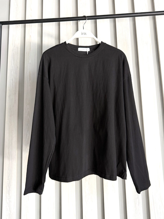 Ayollar uchun oversize longsliv, bir xil rangli, erkin bichim