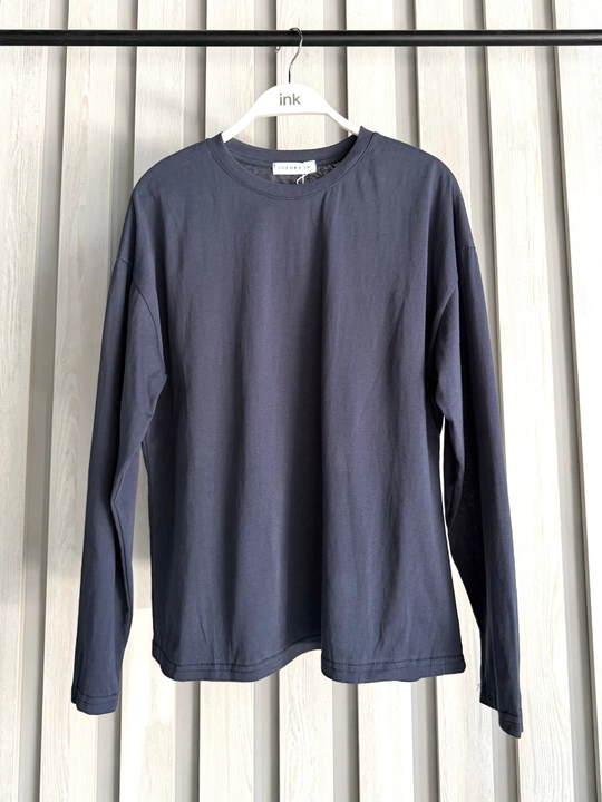 Ayollar uchun oversize longsliv, bir xil rangli, erkin bichim