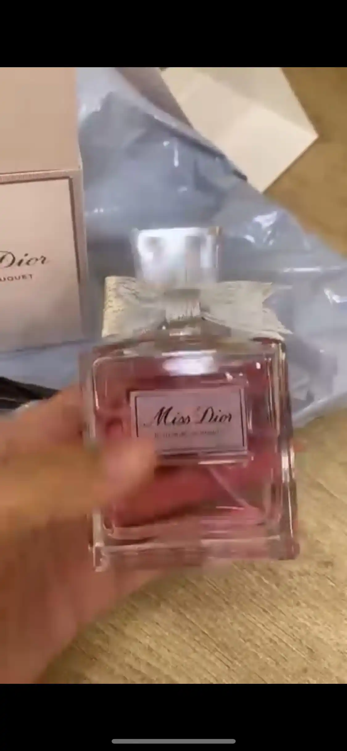 Ayollar atirlari Miss Dior, Blooming Bouquet