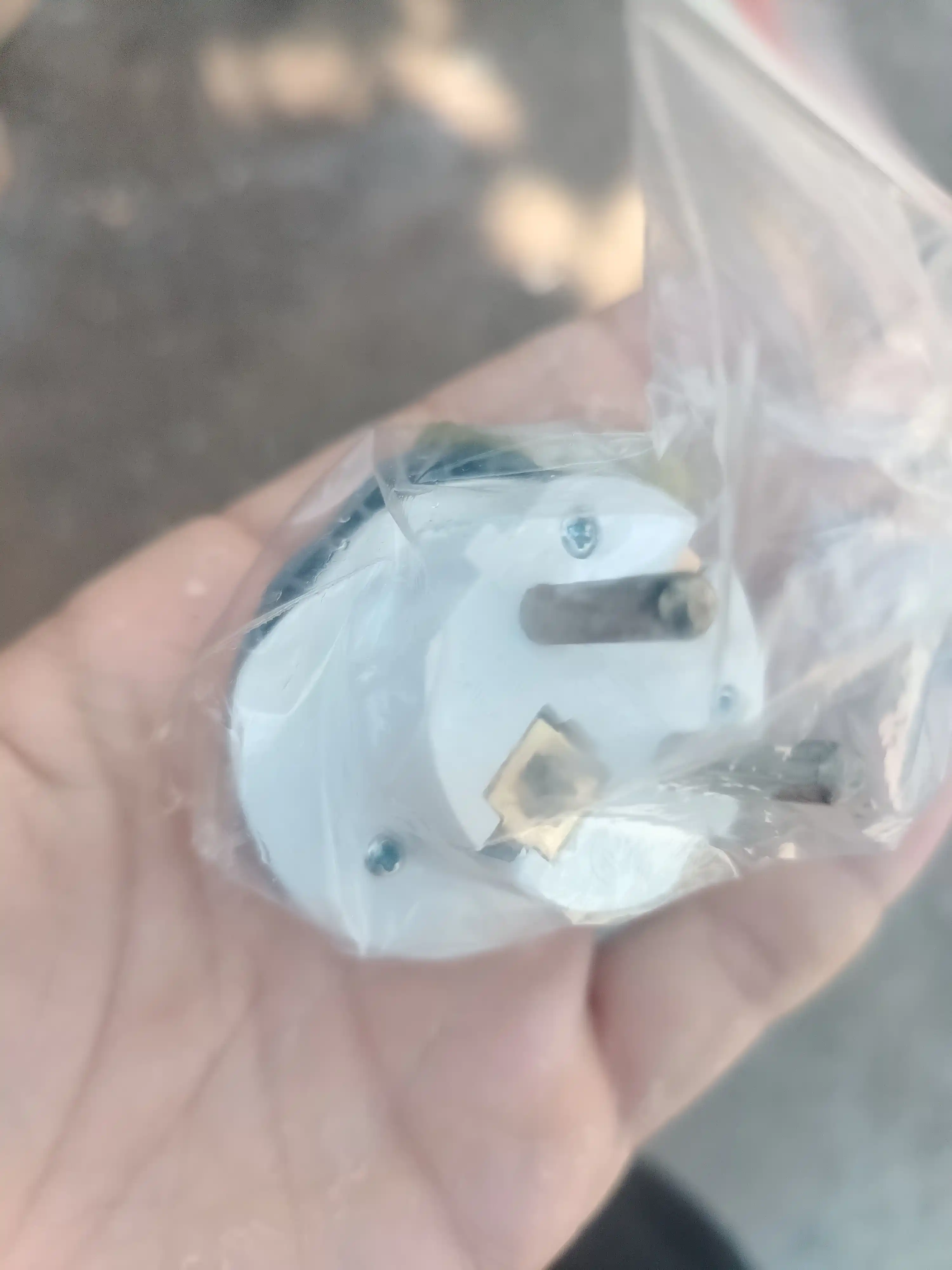 Evro va o'zbek rozetkalari uchun, universal adapter Merkan KT 168, terminator, 16 A