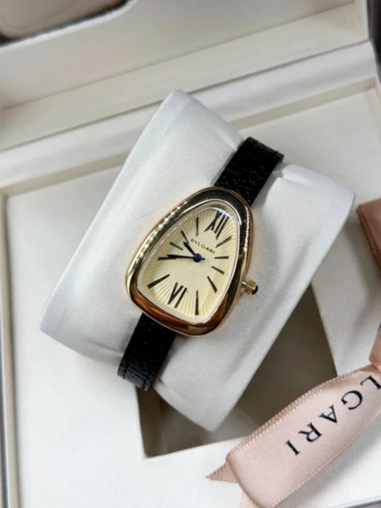 Женские часы, девушек, наручные часы, с кварцевым механизмом, BVLGARI, с кожаным ремешком