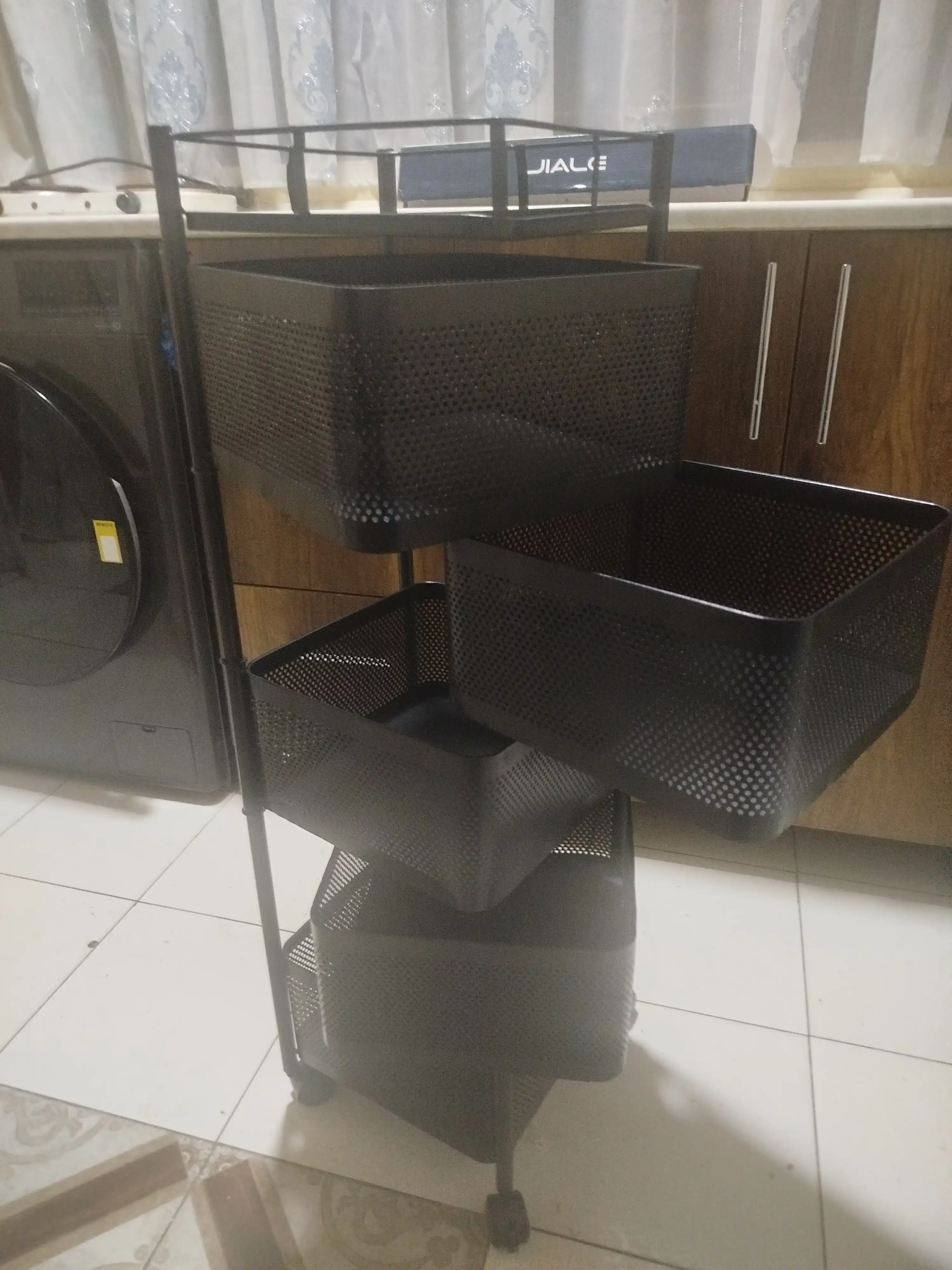 Metall g‘ildirakli oshxona javoni sabzavot va mevalarni saqlash uchun, oshxona javoni