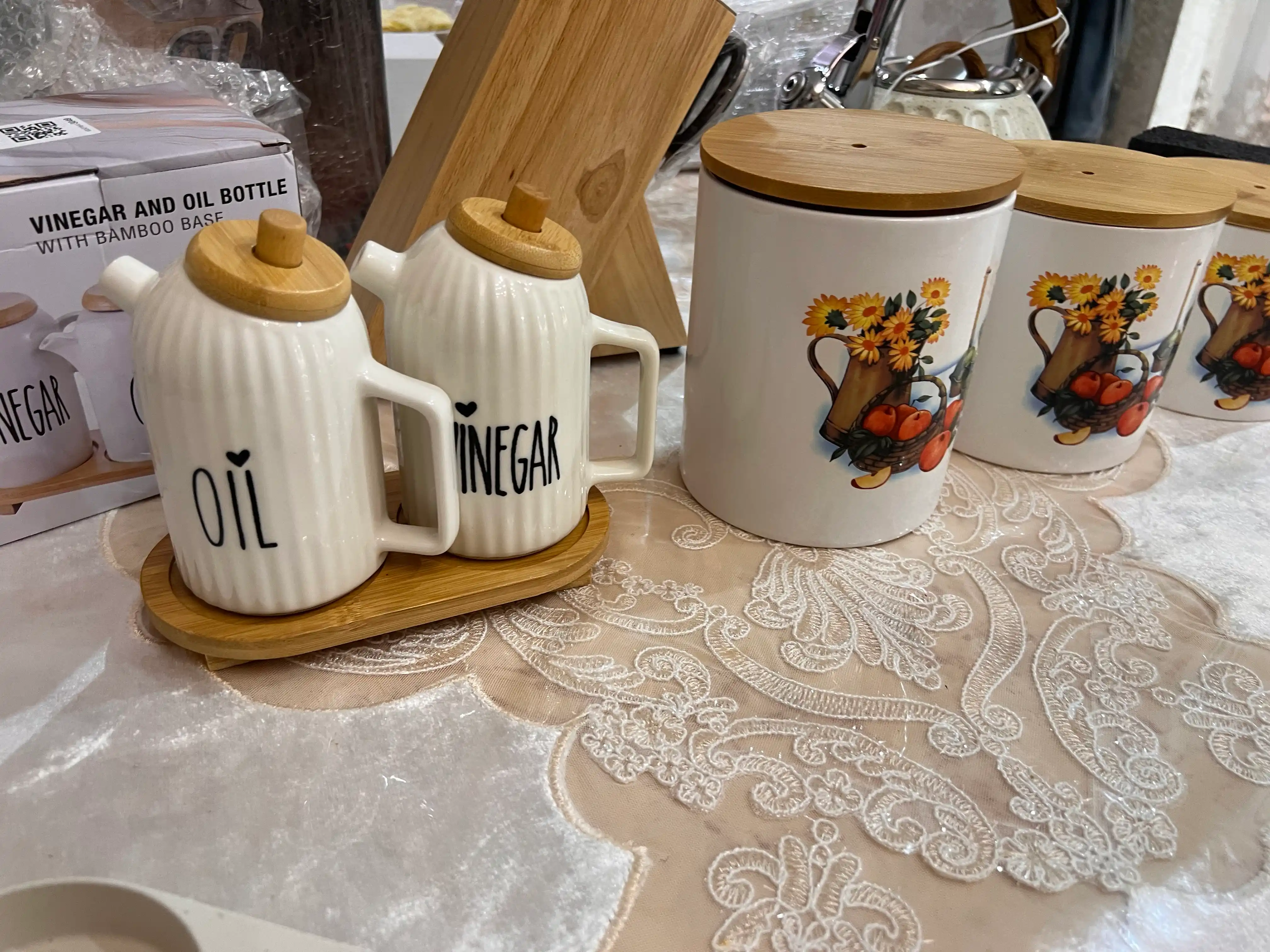 Yog‘ va sous uchun keramik dispenser, bambuk qopqoqli