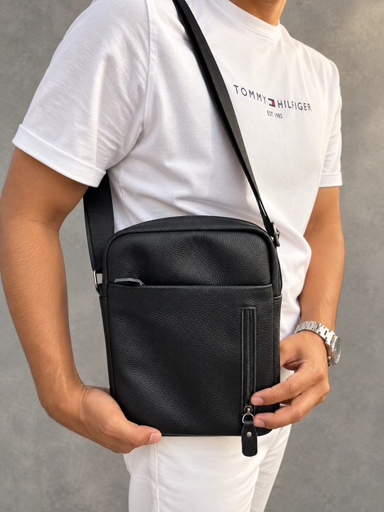 Erkaklar tabiiy charm yelkama sumkasi, 20×25 sm, 5 cho‘ntakli premium