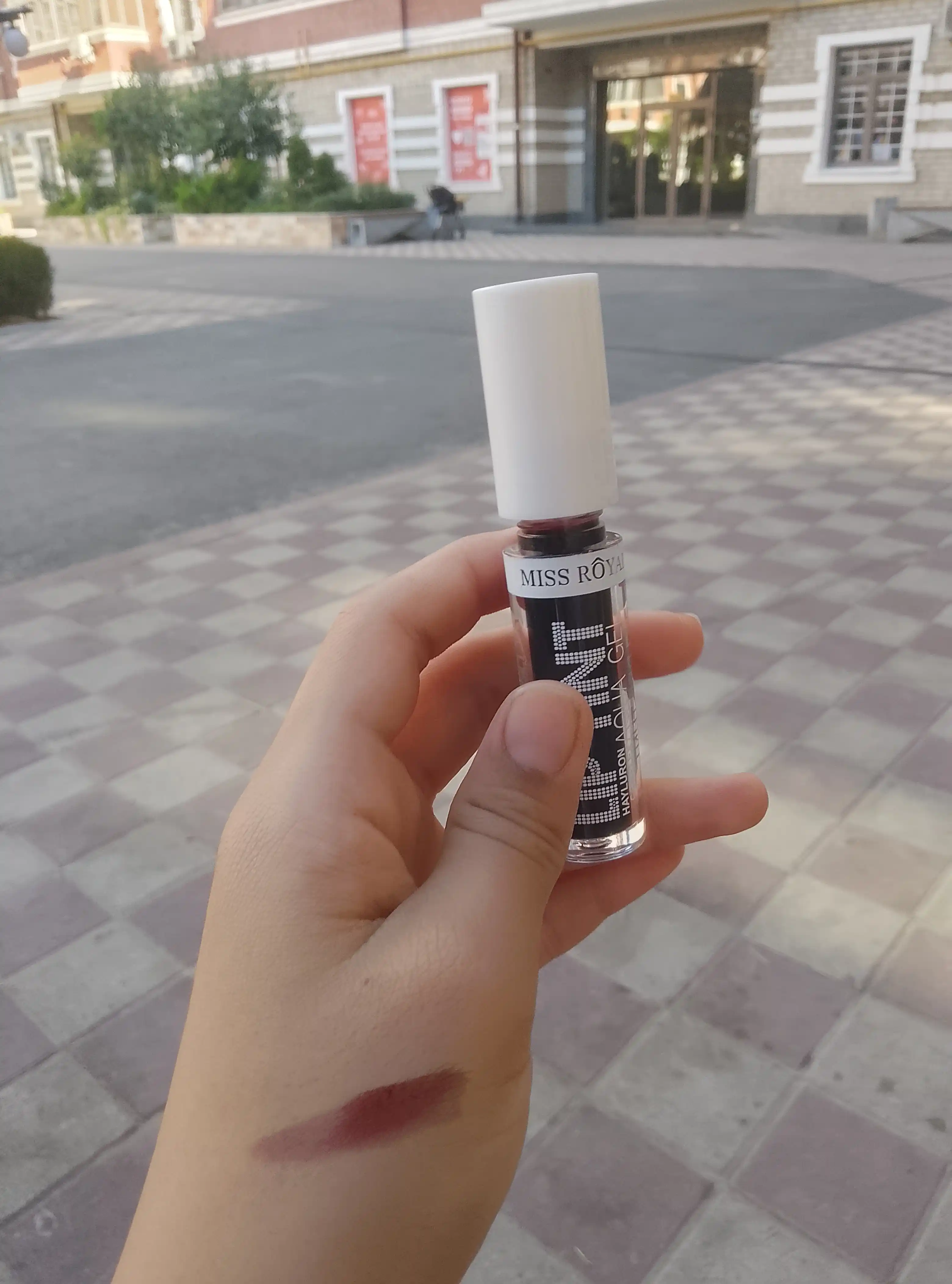 Lab uchun bo‘yoq, rang beruvchi gel-tint Lip Tint Aqua Gel