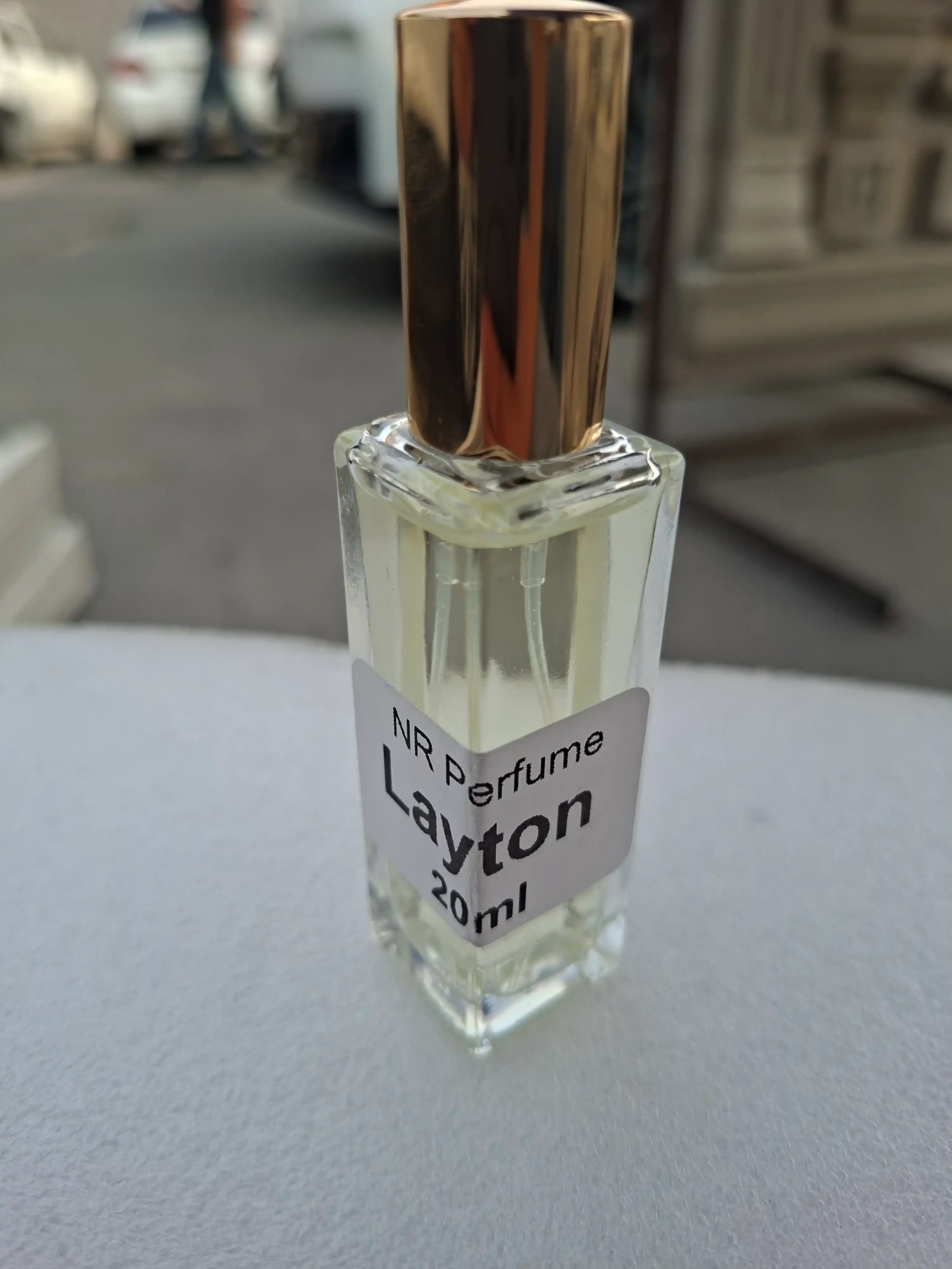 Atir Layton Parfums de Marly, erkaklar va ayollar uchun