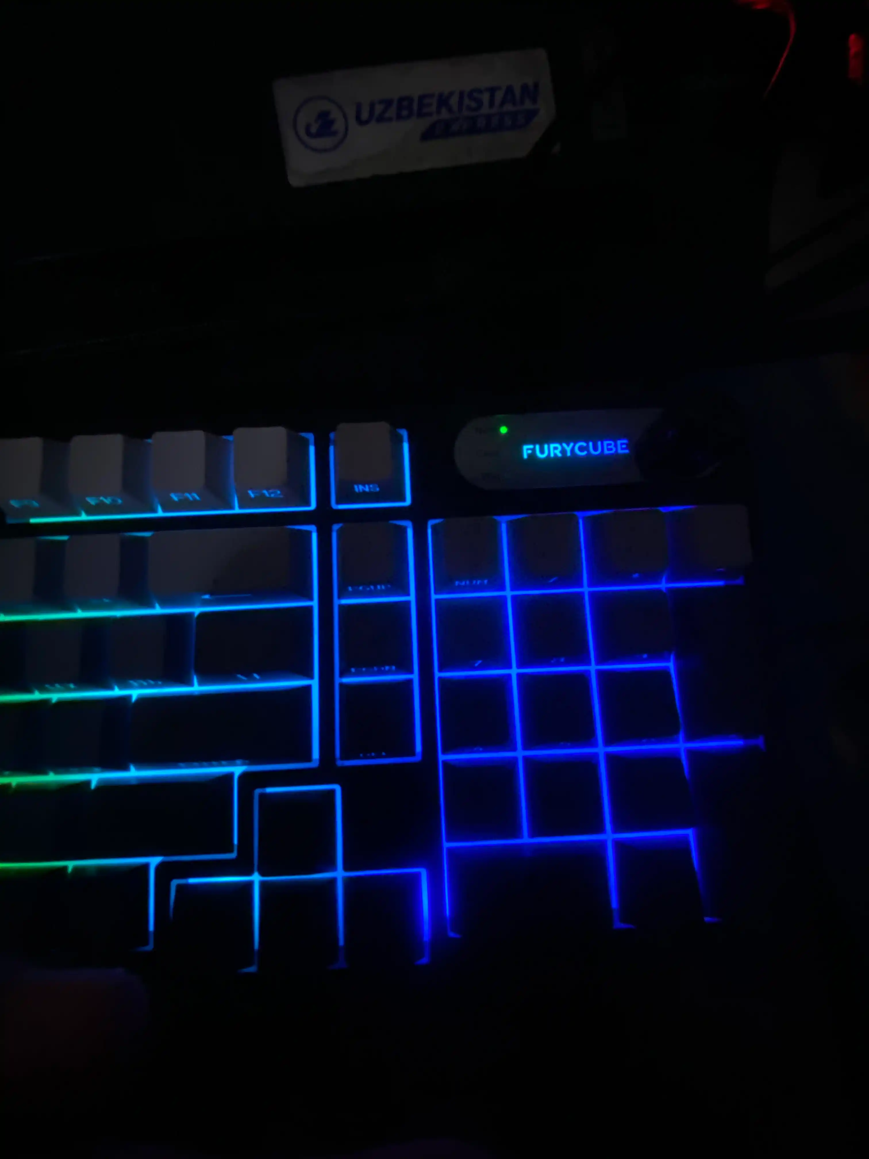 Игровая клавиатура Furycube с RGB подсветкой для геймеров (механическая / мембранная)