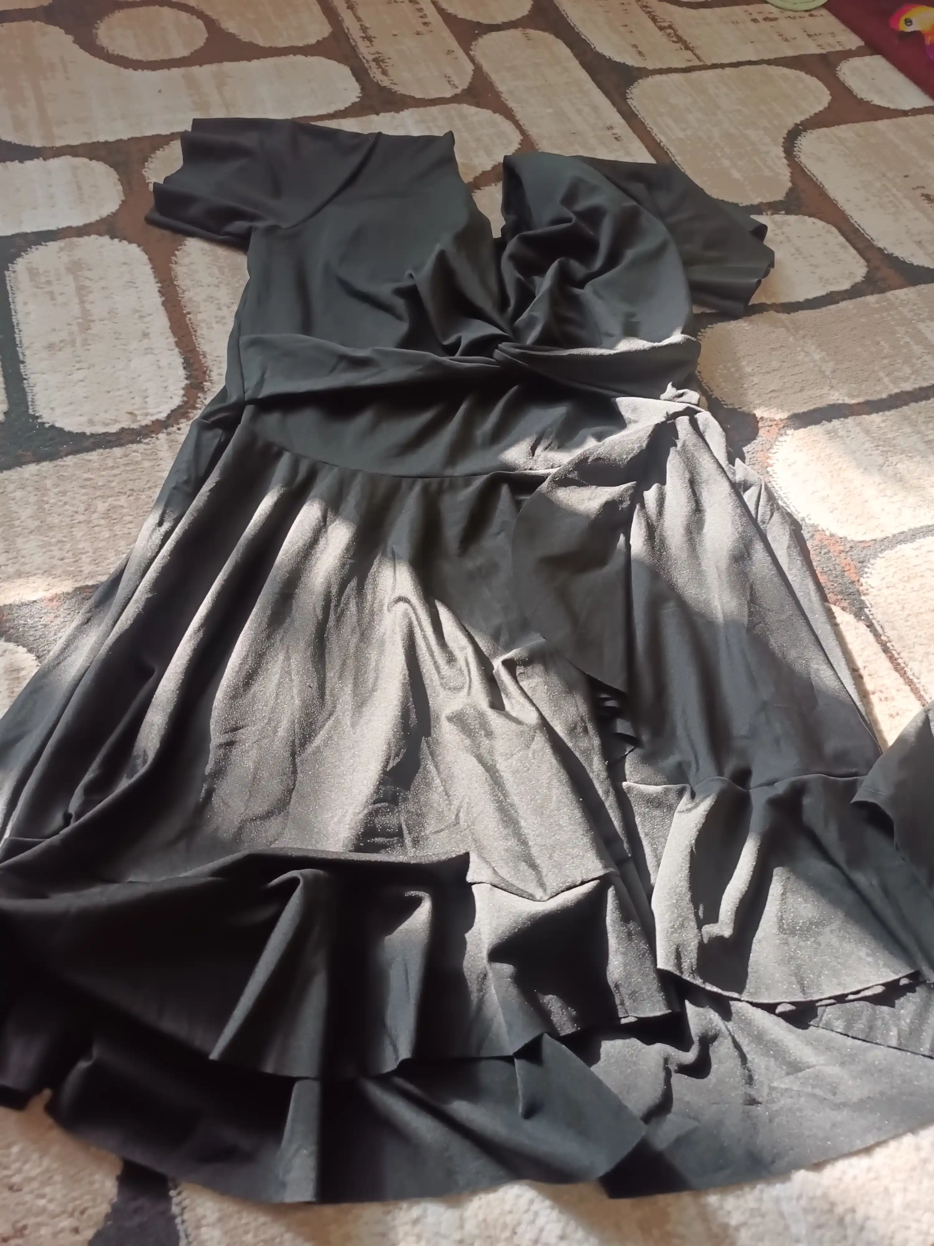 Ayollar cho‘milish libosi, shortikli, toraytiruvchi, katta o‘lchamlari L-4XL