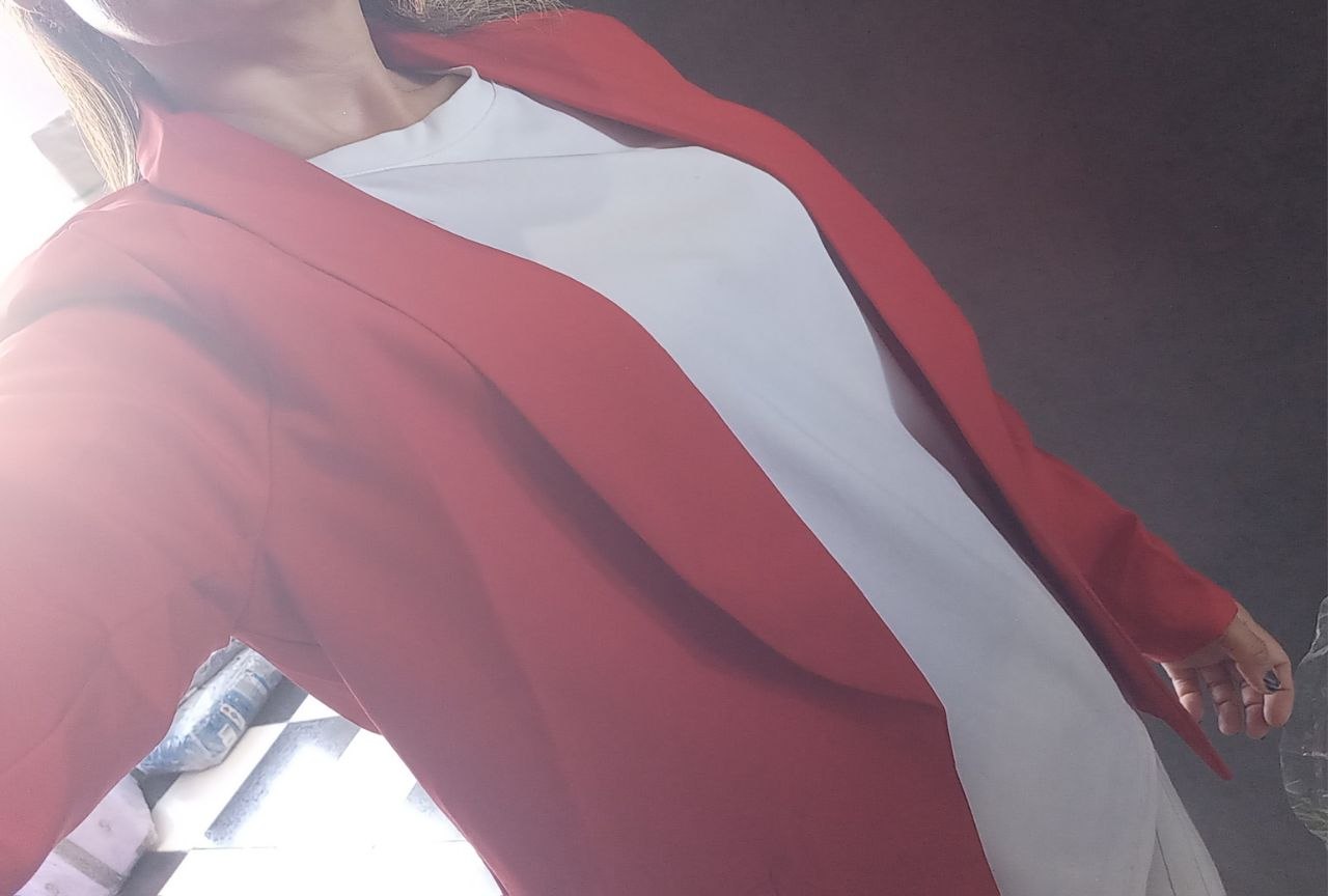 Ayollar klassik pidjagi - kundalik foydalanish uchun zamonaviy, turli ranglarda, S-XL a