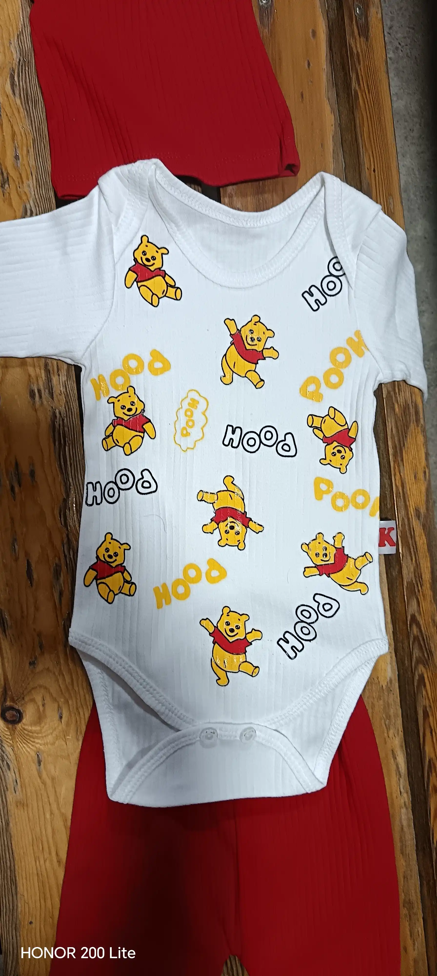 Troyka, oylik chaqaloqlar uchun kiyimlar to‘plam bodi shimcha va shapkacha, qalpoqcha