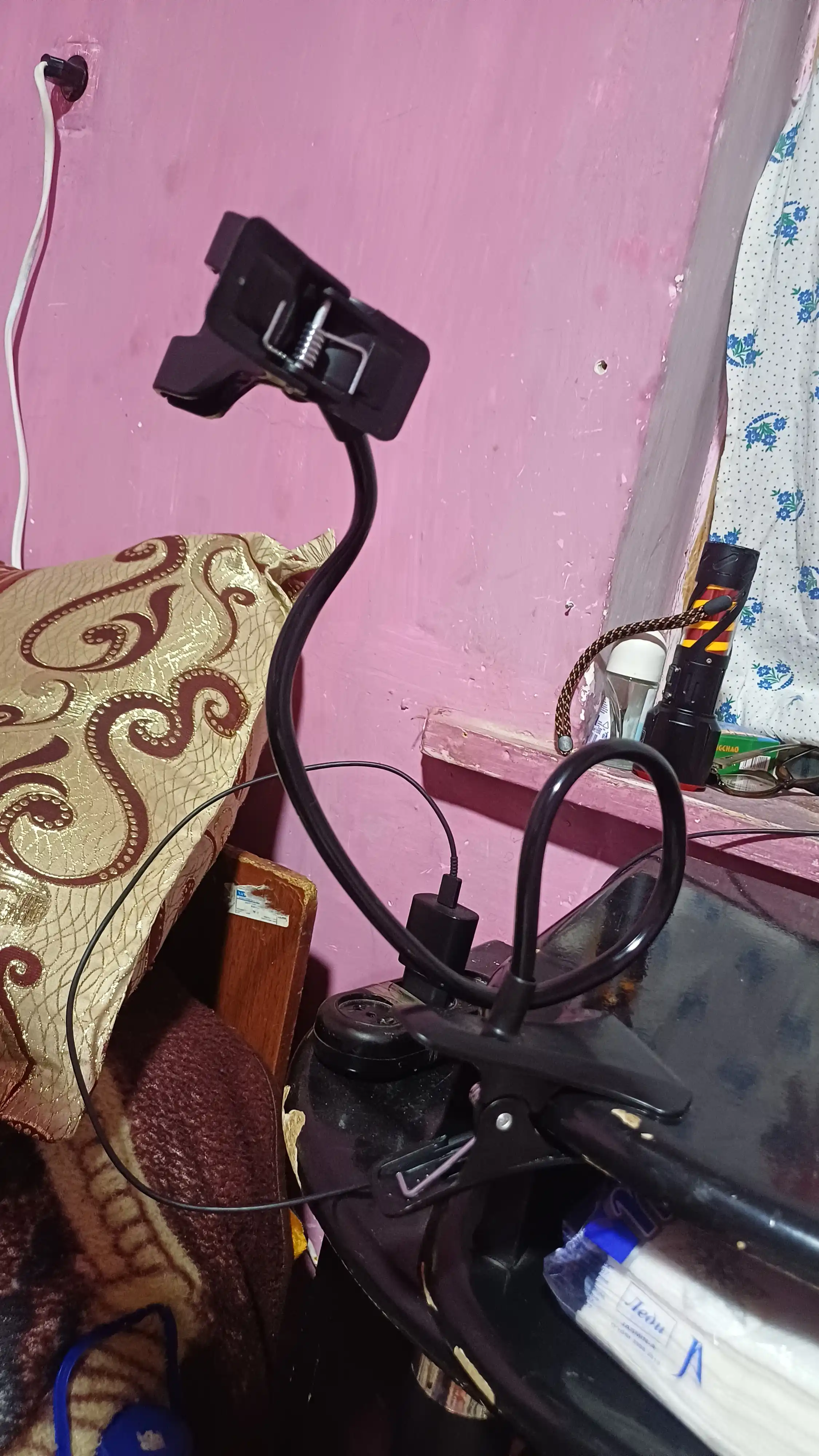 MEBEL HOLDER - telefon uchun egiluvchan uzunlikdagi tutqich, 50 sm