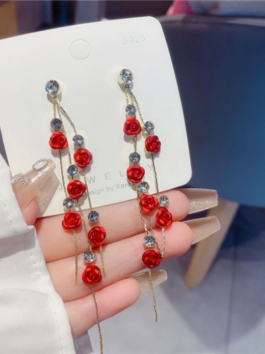 Серьги для женщин