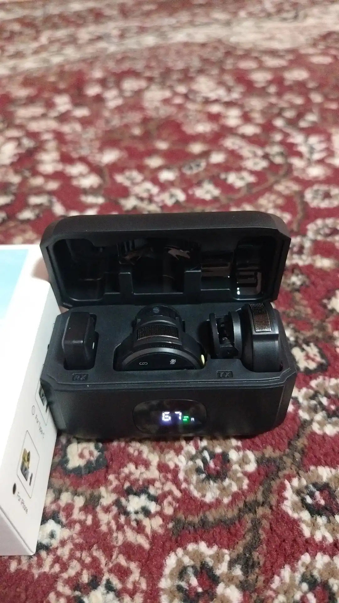 Simsiz petlichka mikrofon telefon uchun Type-C / Lightning, kontent va intervyu uchun