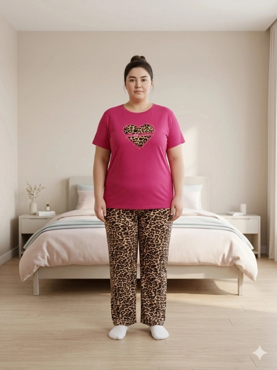 Katta o‘lchamli ayollar pijama to‘plami, shim va futbolka oversize katta o'lchamli, kashta - 