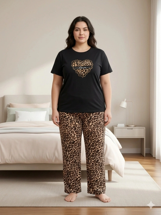 Katta o‘lchamli ayollar pijama to‘plami, shim va futbolka oversize katta o'lchamli, kashta