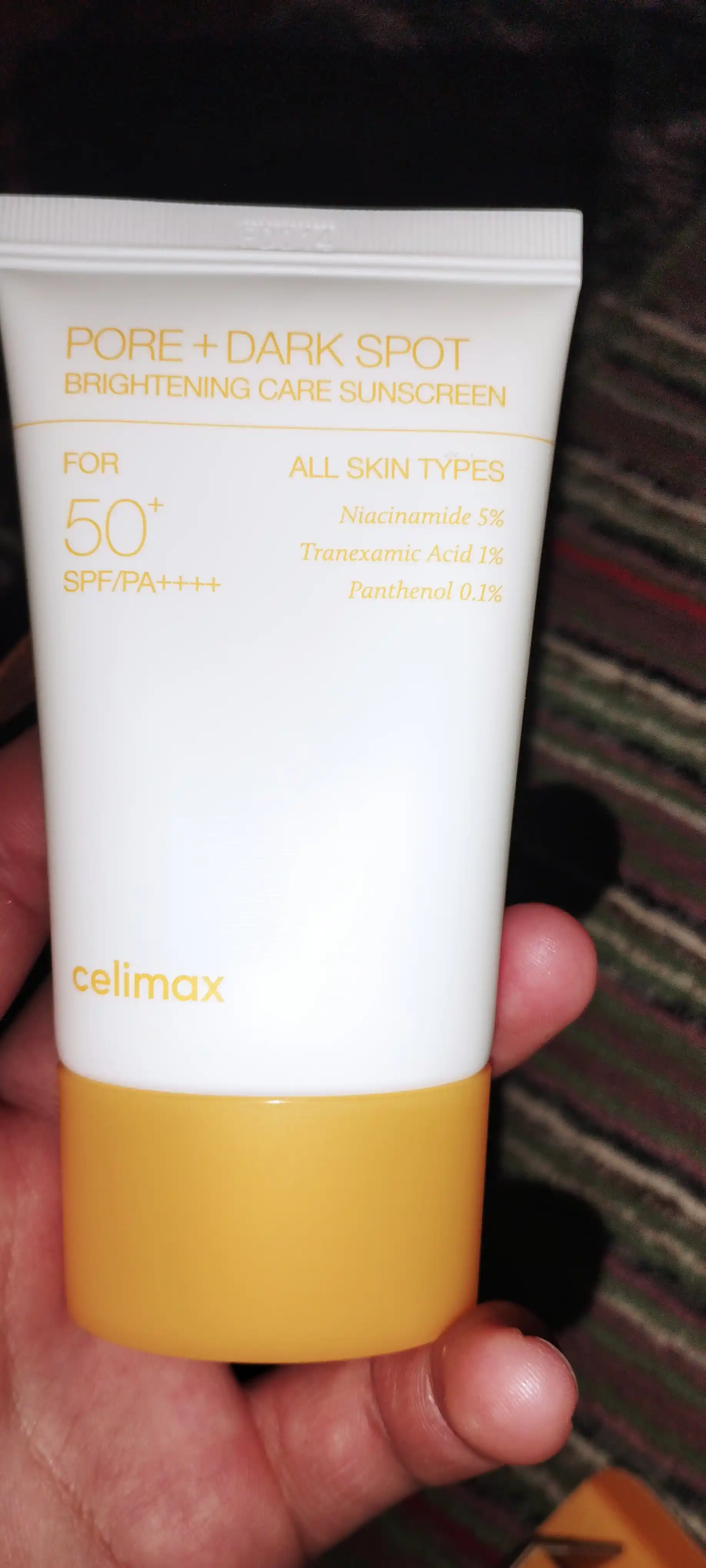 Celimax Pore+Dark Spot Sunscreen SPF50+ yorug‘lashtiruvchi va quyoshdan himoyalovchi krem