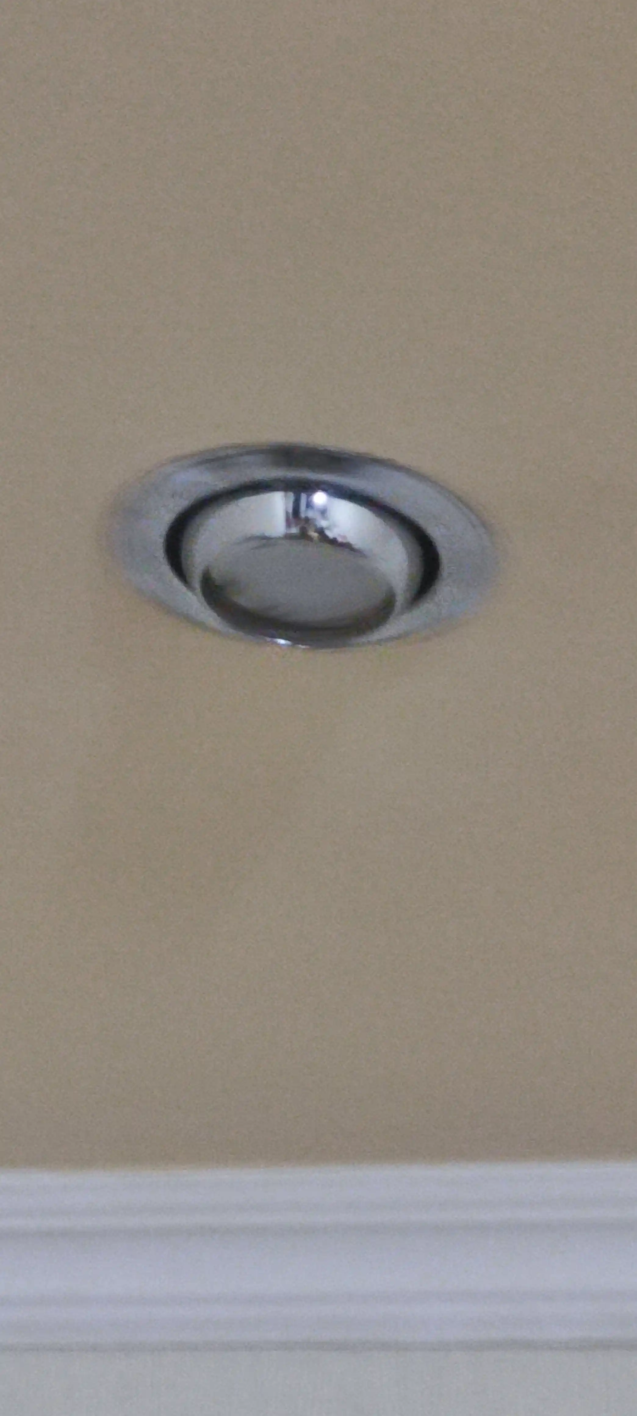 Лампа LED MR16 софит 9Вт 230В GU5.3 IEK
