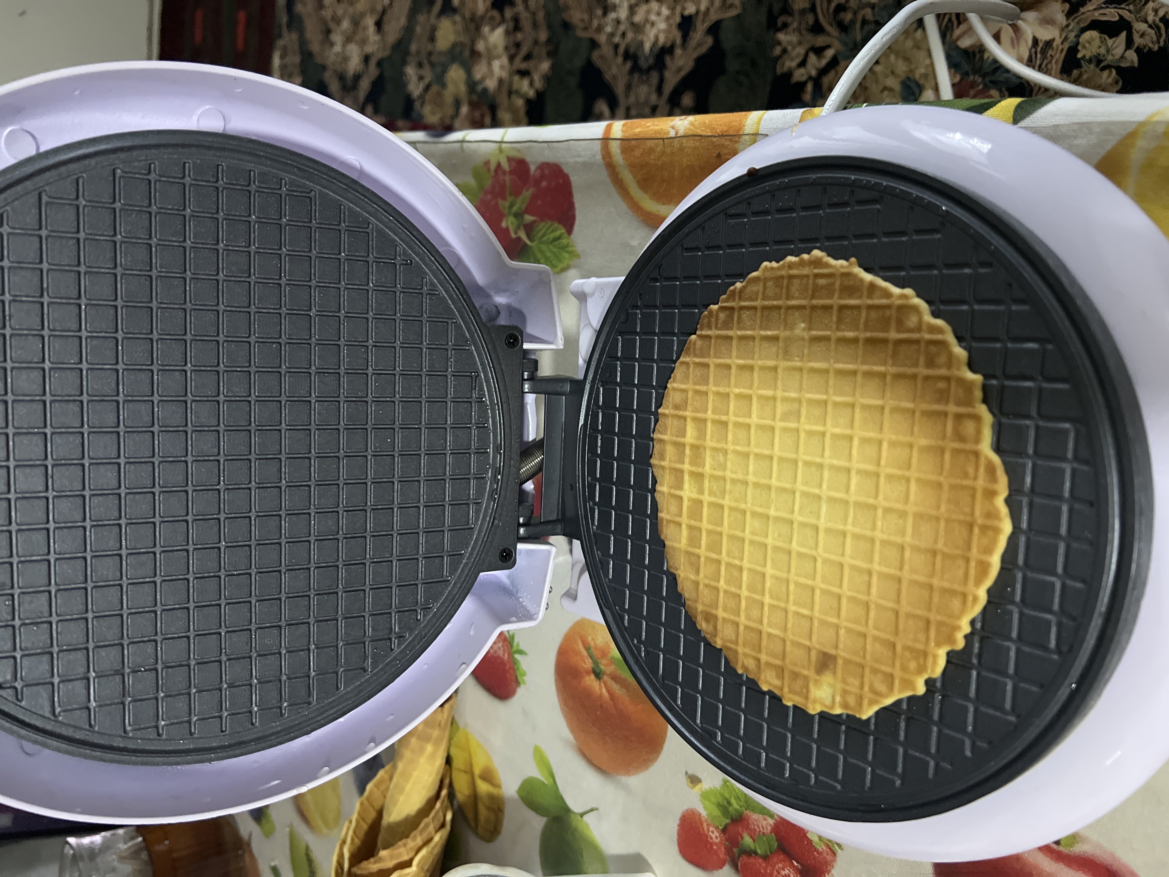 ORVICA ORM-8833 vafelnitsa
