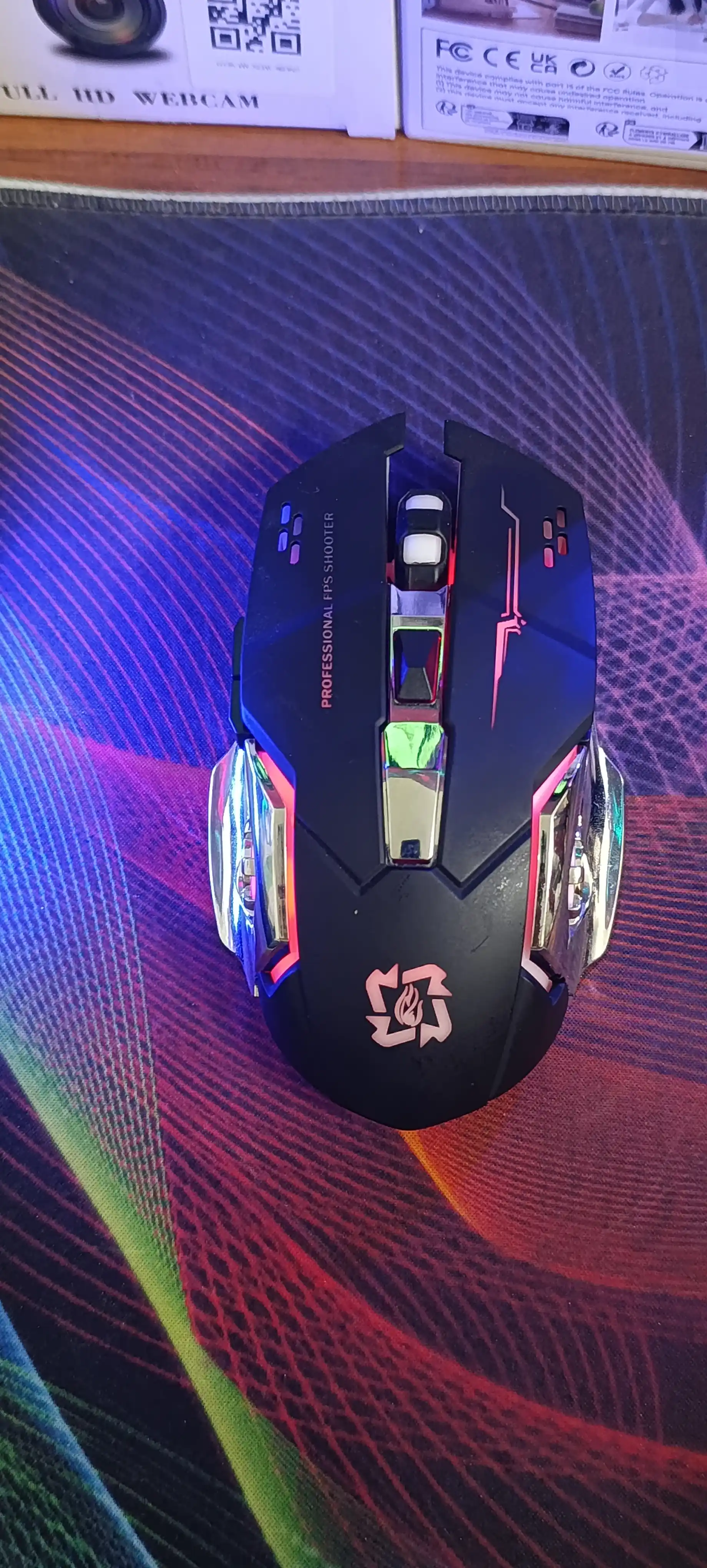 Simsiz kompyuter sichqoni, RGB yoruglik bilan