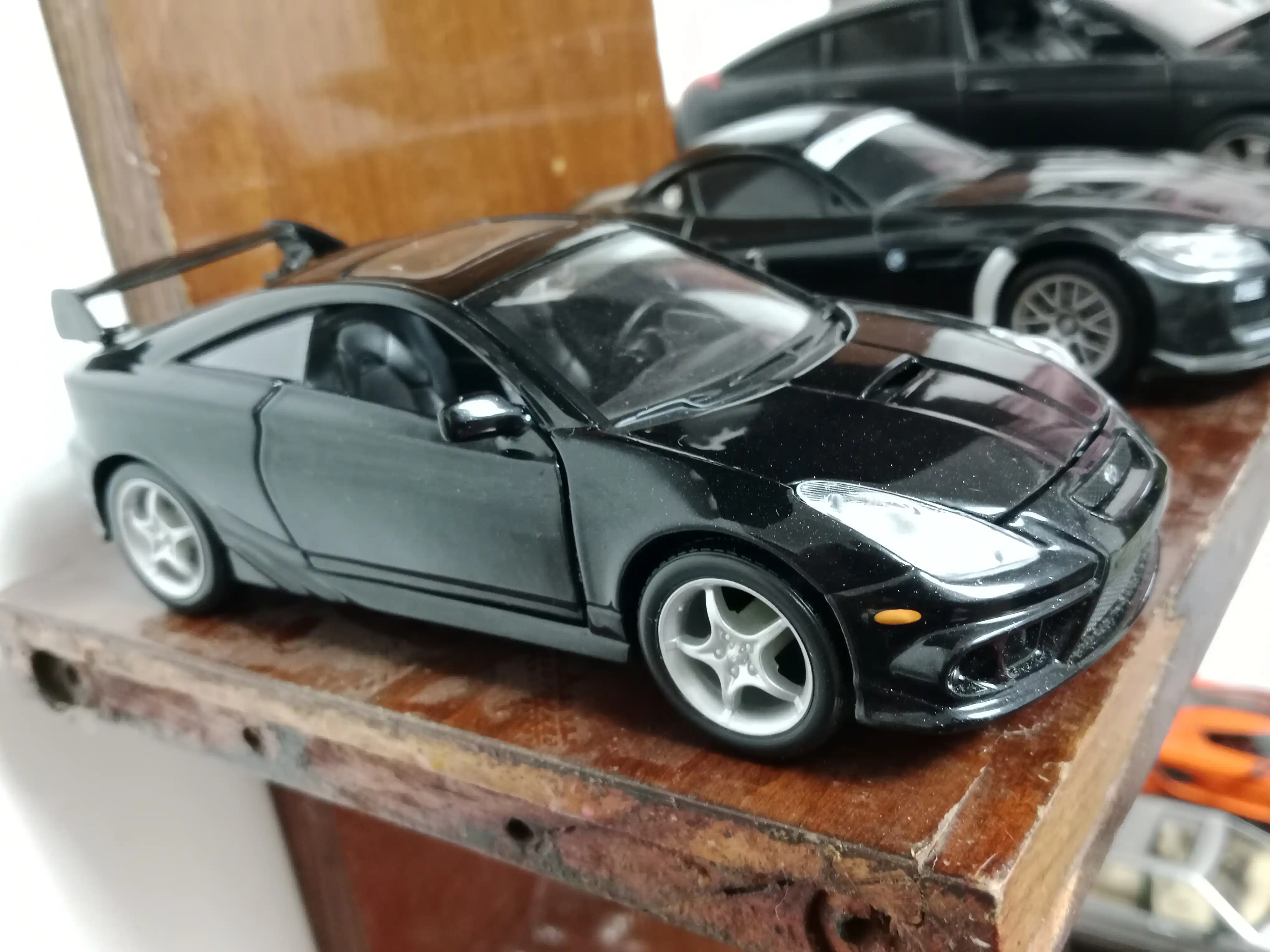 Автомобили Toyota марки Maisto, масштаб 1/24 для коллекции железа