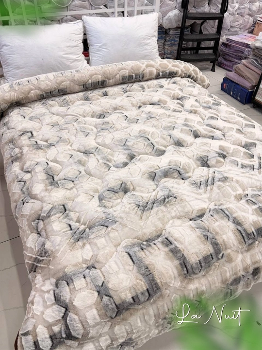 Mex ko'rpa La Nuit 2-kishilik, qalin adyol, naqshli va leopard printli