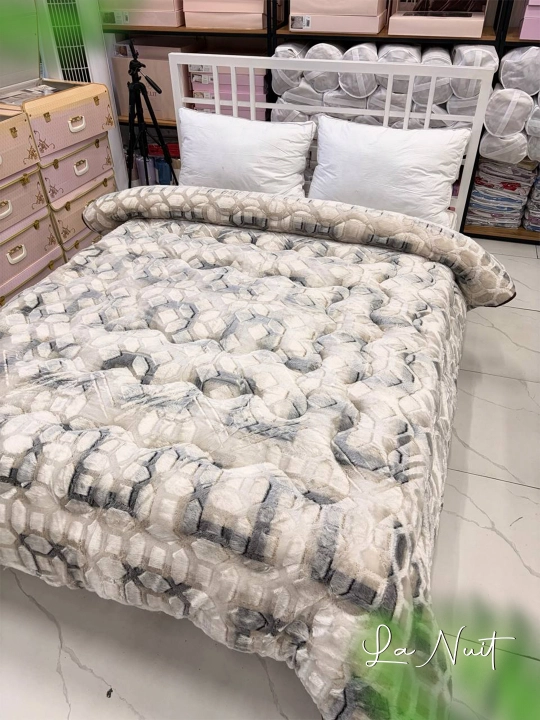 Mex ko'rpa La Nuit 2-kishilik, qalin adyol, naqshli va leopard printli