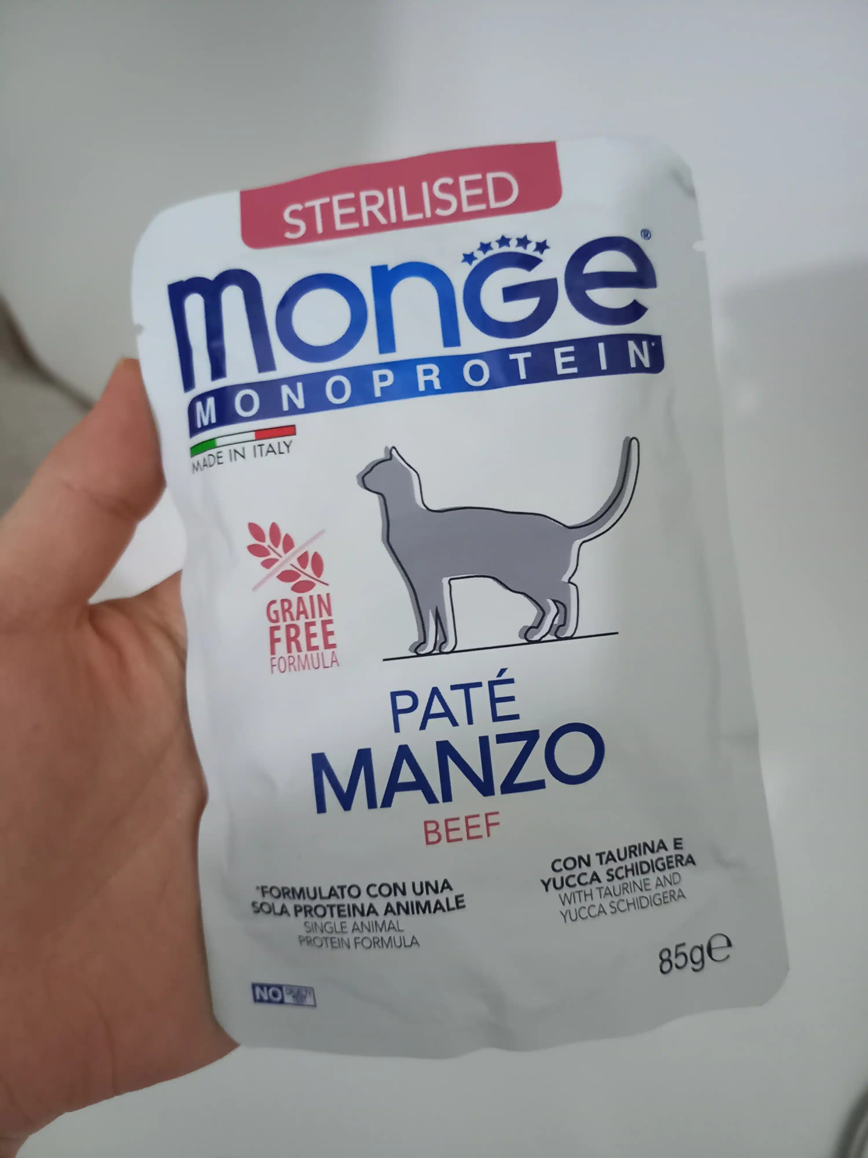 Monge monoprotein pauch sterillangan mushuklar uchun monl go'shti bilan 85gr 4 donadan