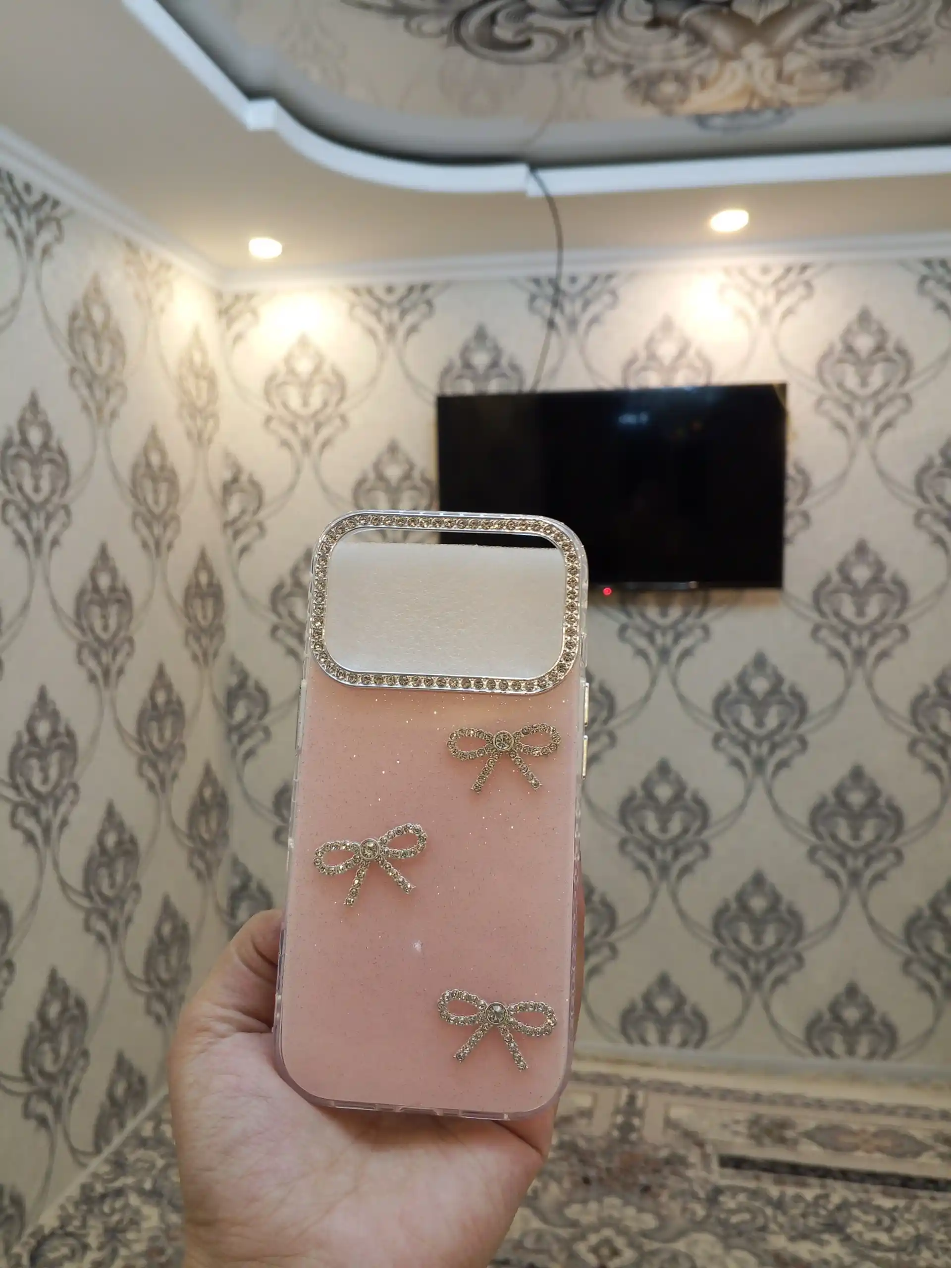 ZASHITNI CHIXOL IPHONE 16 pro, 16 Pro Max,17 Pro, 17 Pro Max silikoniviy