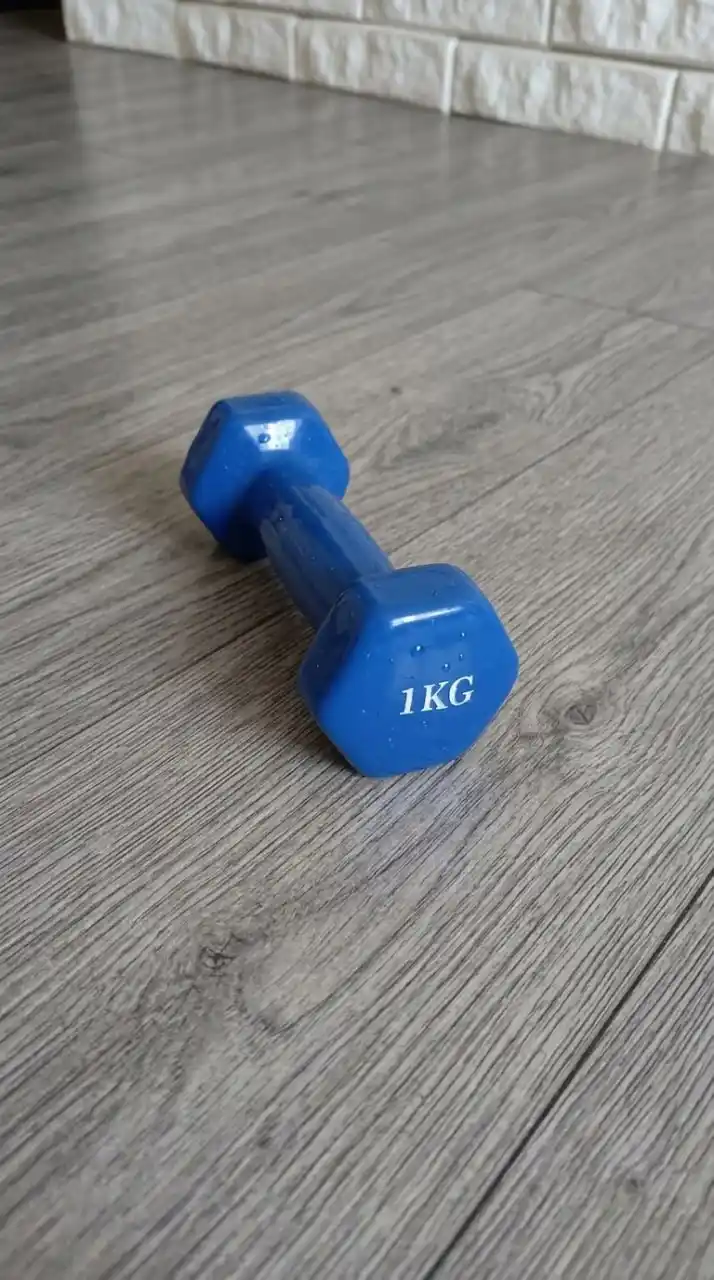 Gantel vinil qoplamali olti burchakli fitnes uchun, 0,5-1-1.5-2 kg, pushti va ko'k