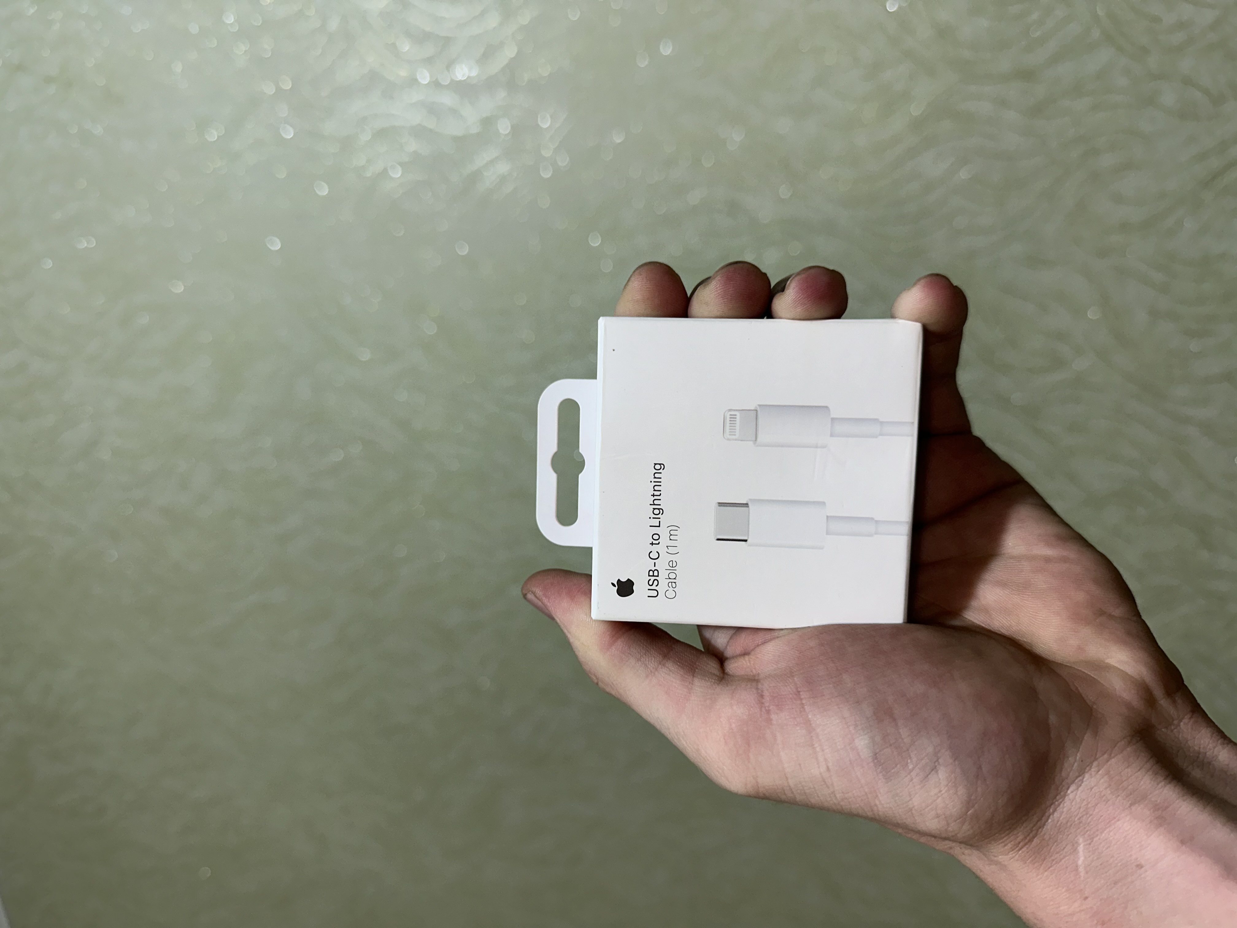 Zaryadnoe qurilma iPhone uchun, zaryadka 20 Vt, s kabelem Type-C — Lightning