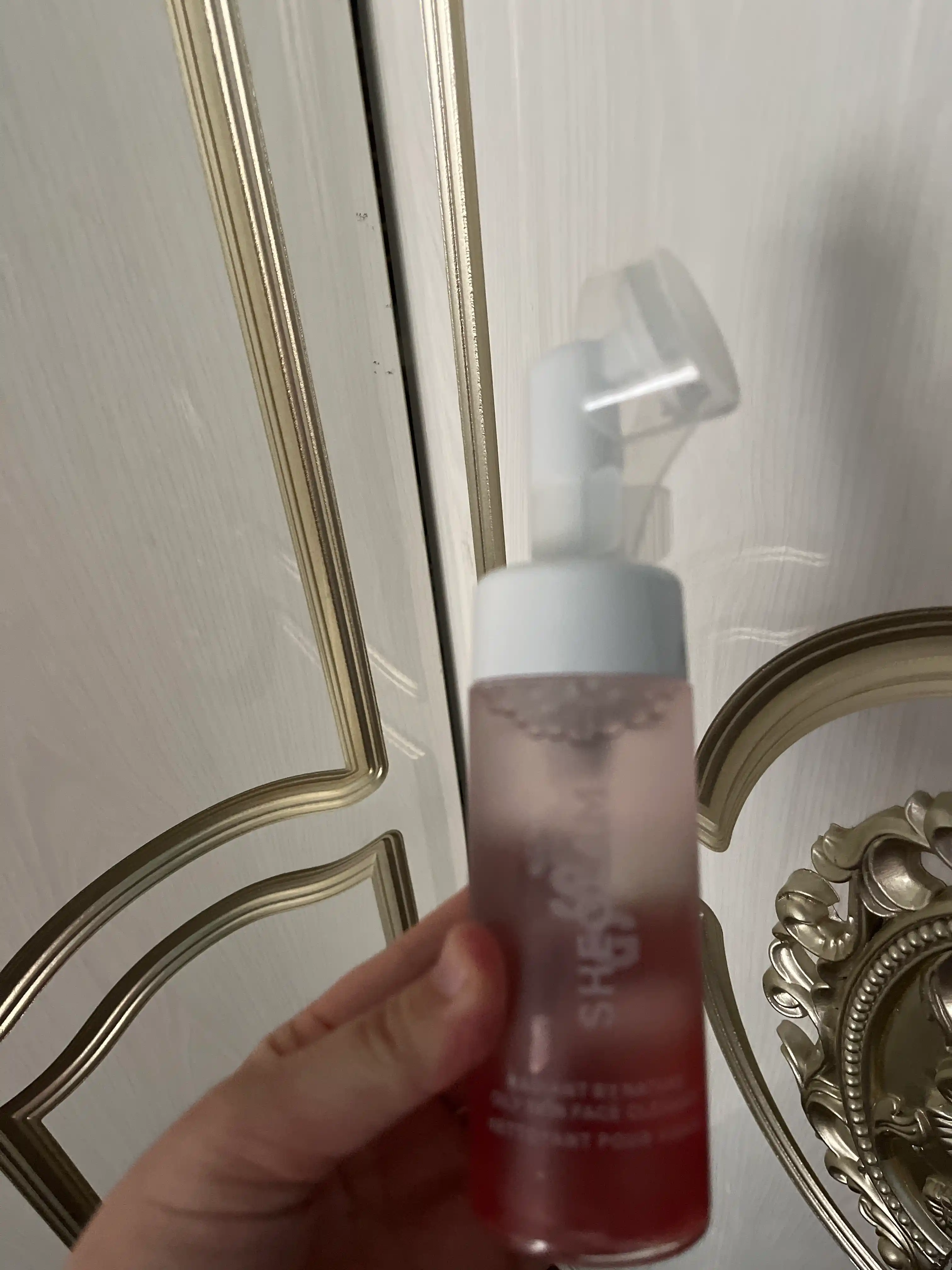 Cho'tka bilan tozalovchi ko'pik, yuz uchun namlovchi va tozalovchi penka, 150 ml