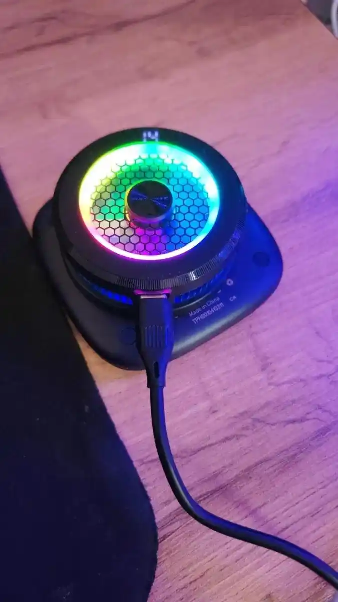 Игровой кулер для смартфона магнитный с RGB подсветкой, охладитель телефона для игр PUBG