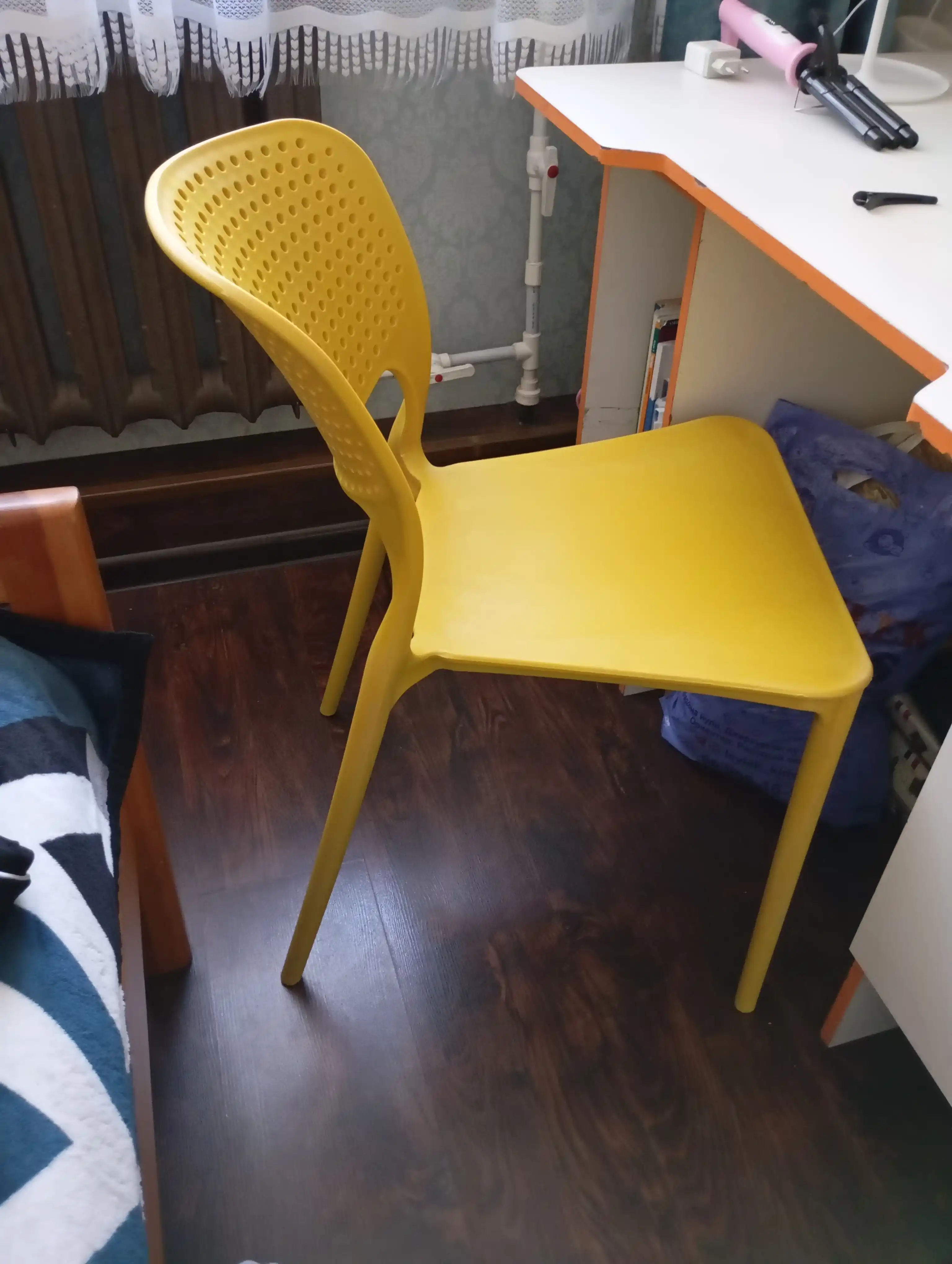Frumos Dallas stuli 300 kg gacha, namlikka chidamli, yig'iluvchi - kuchaytirilgan plastik