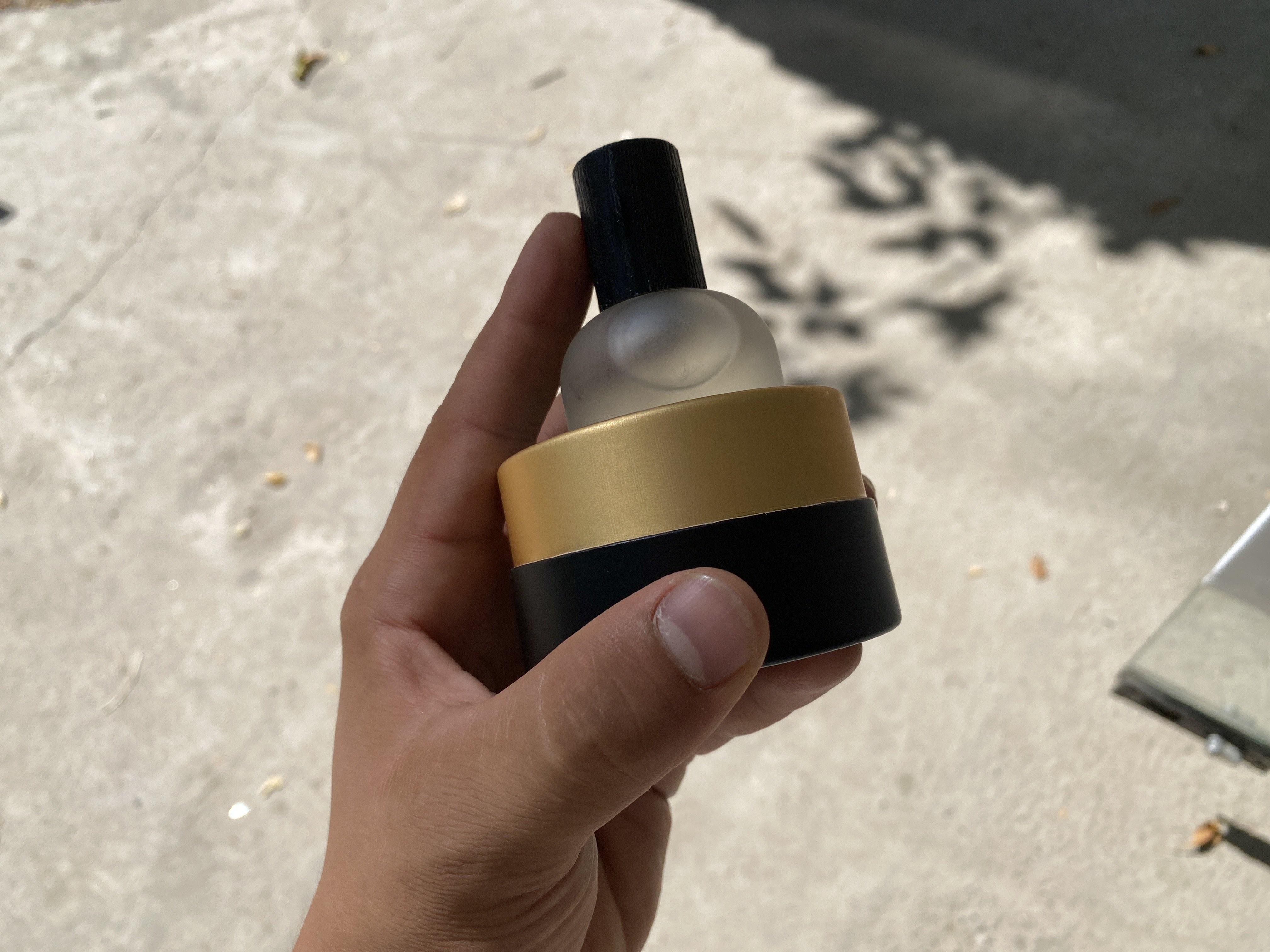 Creed Absolu Aventus — сильное обаяние и роскошный характер, мужской парфюм