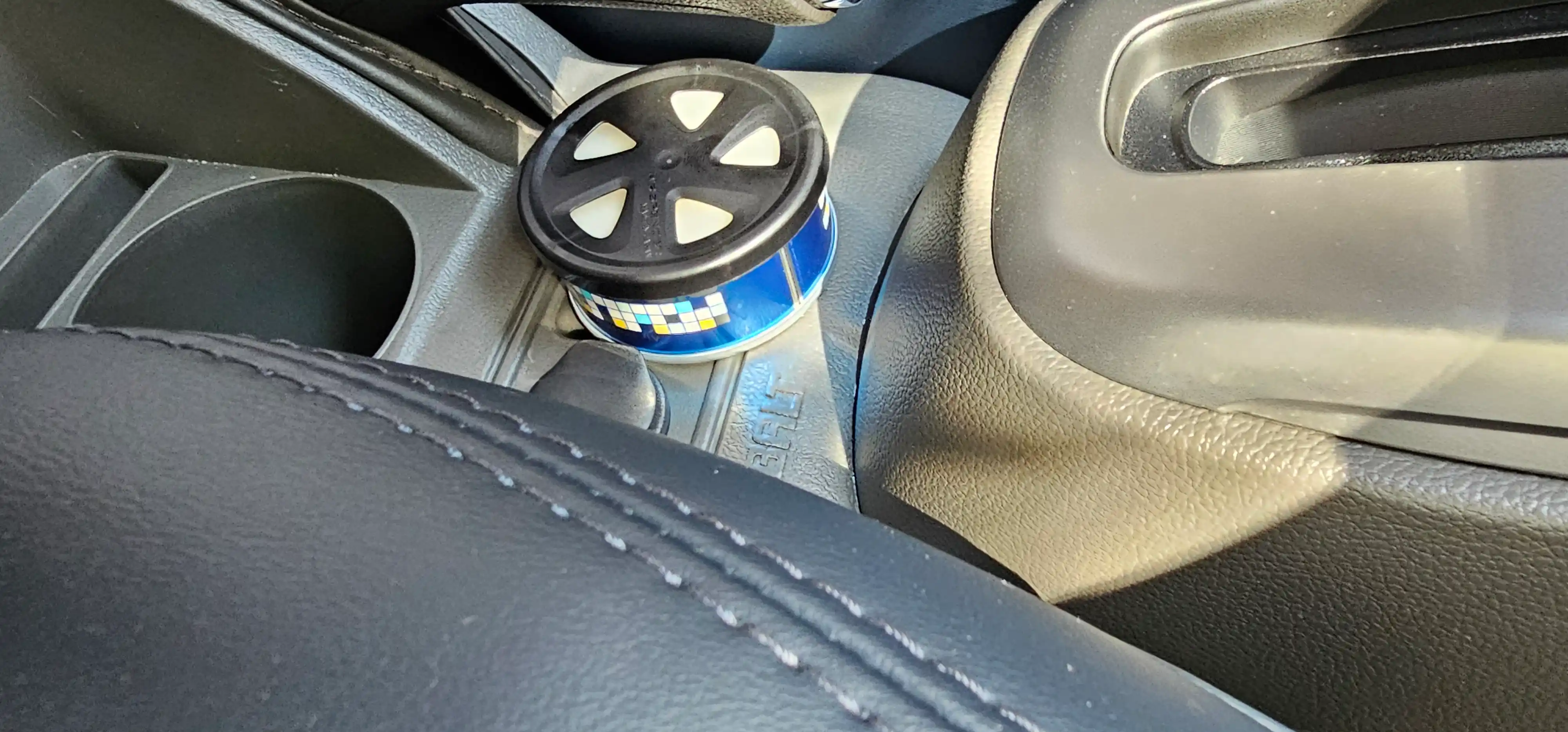 Автомобильный ароматизатор