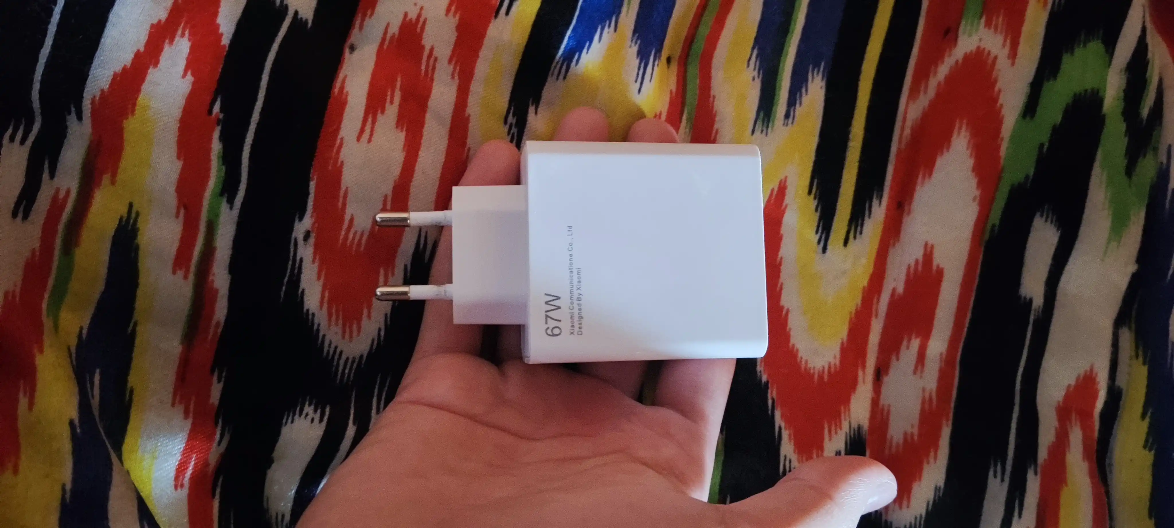 Type-C/USB kabeli bilan tez quvvatlash qurilmasi, quvvati 33/67/120/150/200 Vt, 6A