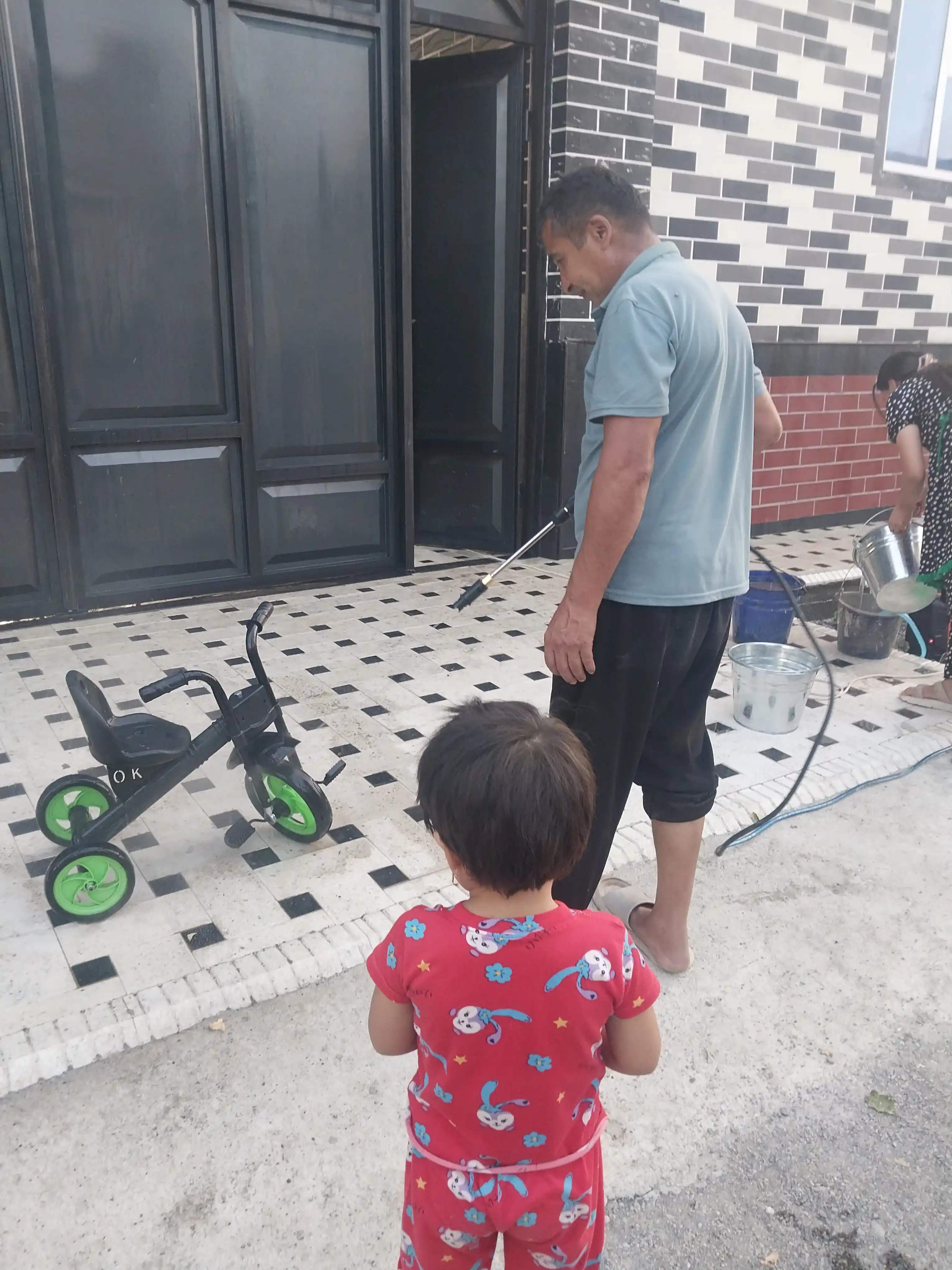 KARCHER, M5, M4,M3, M18, ZM8, L9, K9 yuqori bosimli yuvish moslamasi