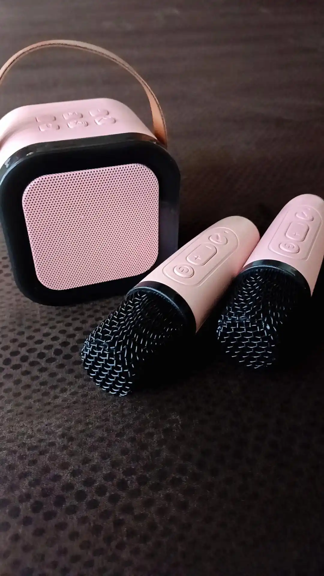 Karaoke uchun 2 ta mikrofonli portativ Bluetooth kalonka K12, karnay, RGB