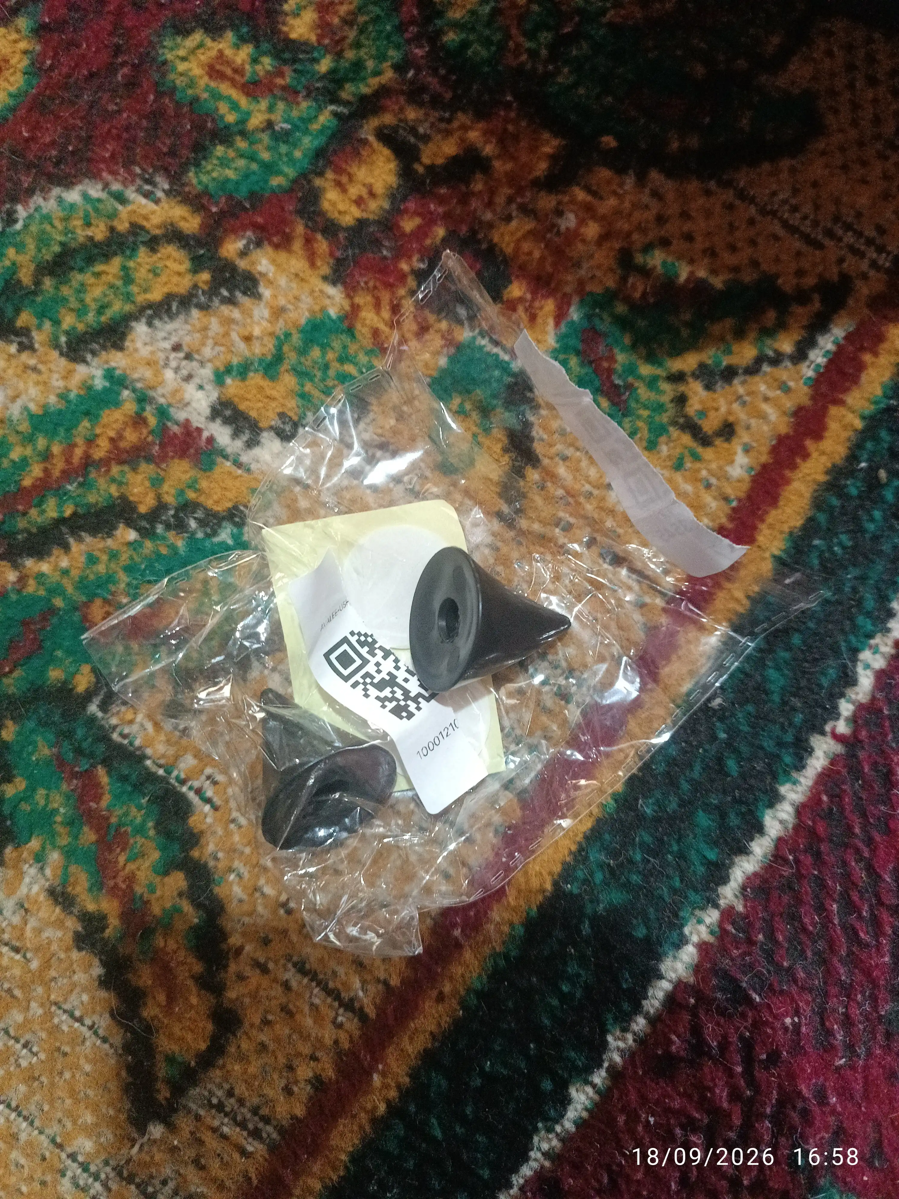 Motoshlemdagi quloqlar