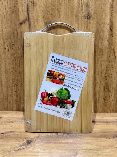Бамбуковая разделочная доска с ручкой 22x32 см - 